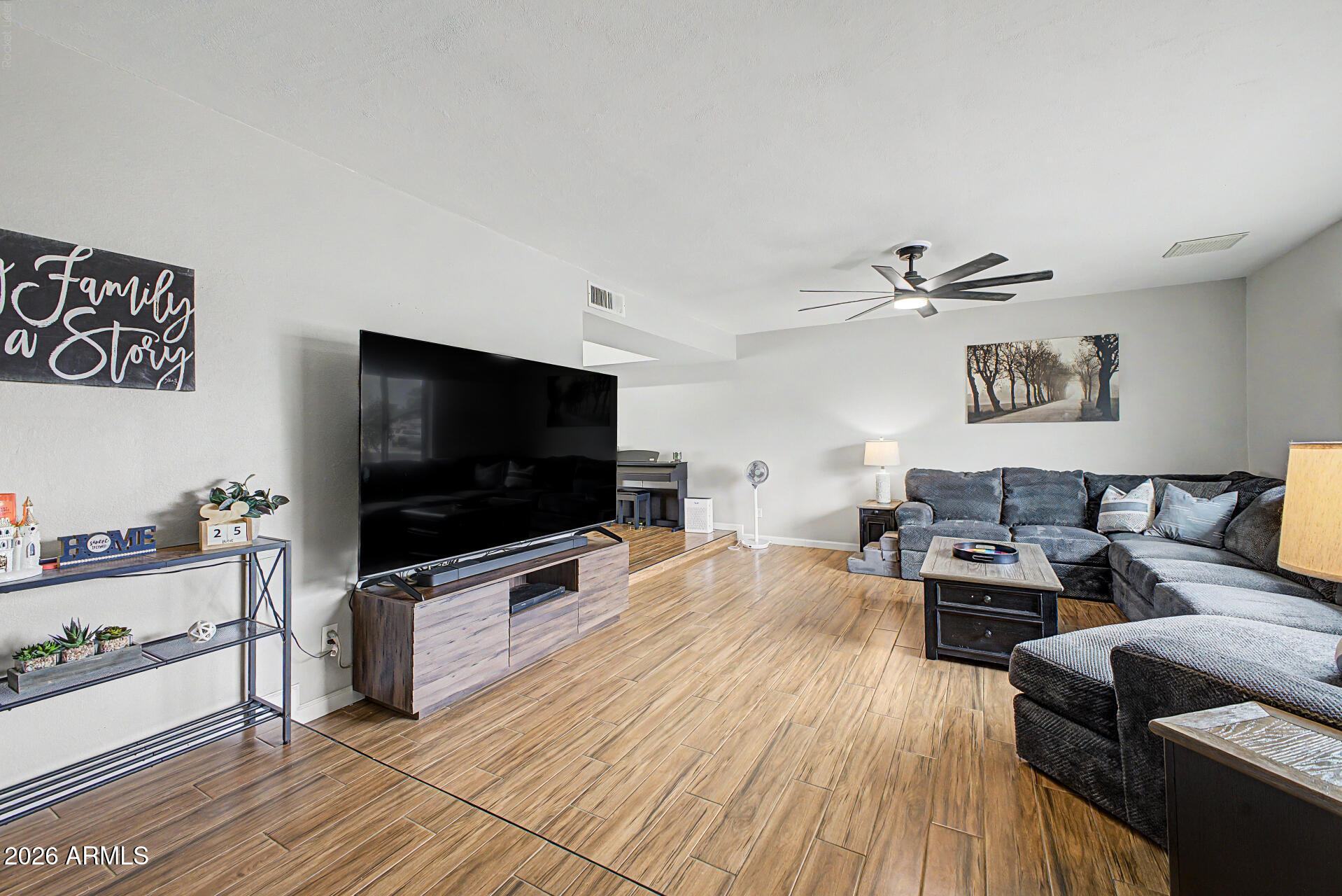 TEMPE ROYAL ESTATES UNIT 1 - Residential