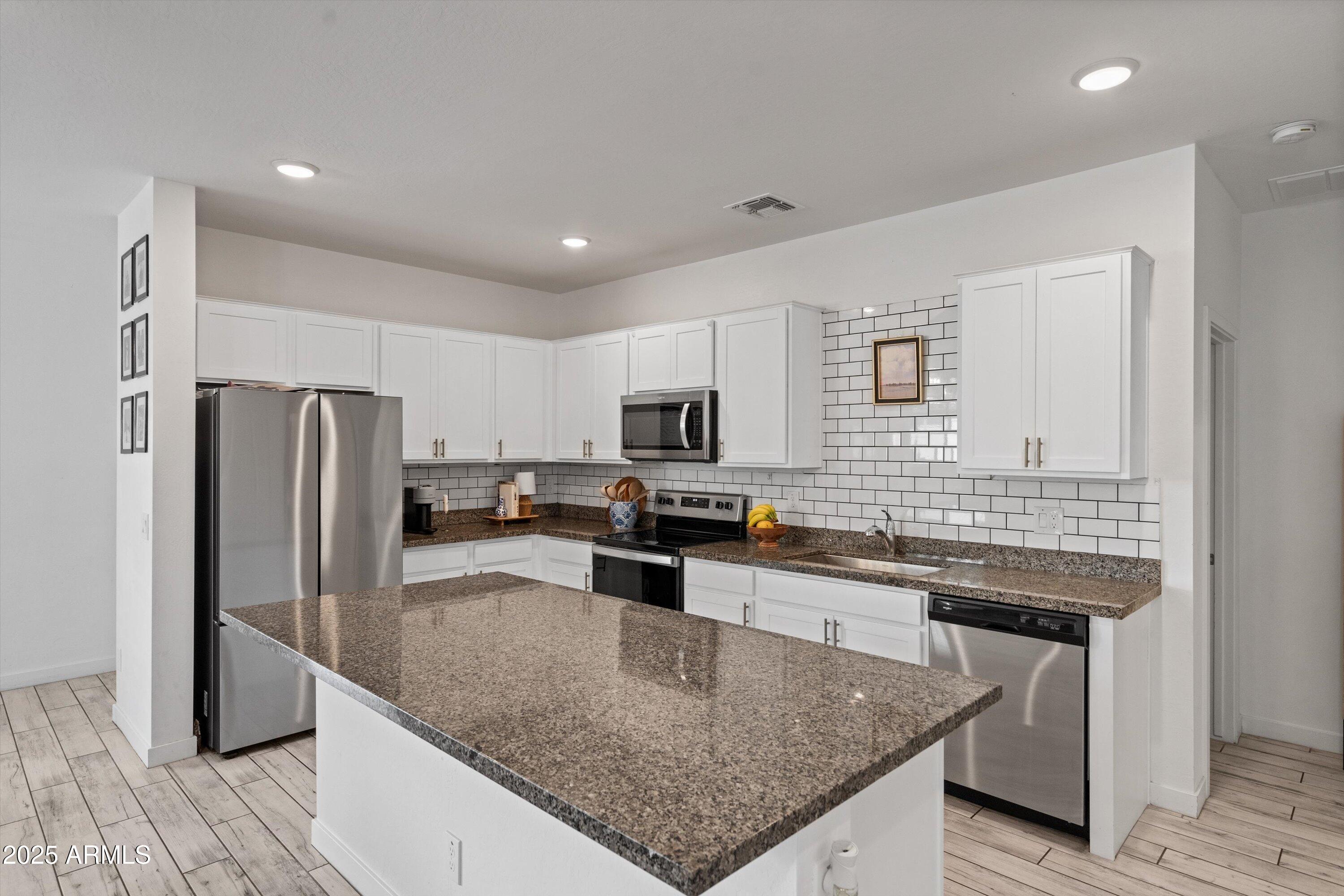 SUNSET FARMS PARCEL 4 - Residential