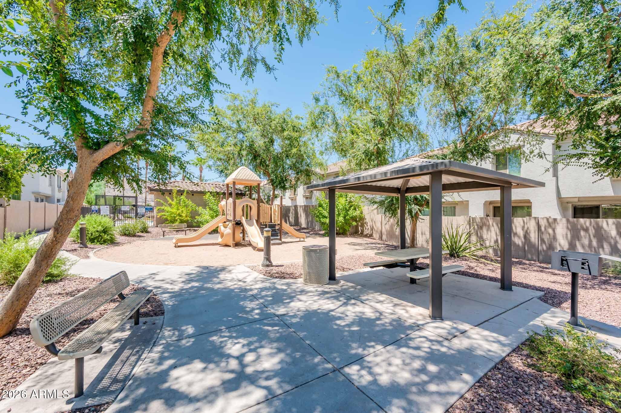 HUNTER RIDGE PHASE 2 CONDOMINIUM - Residential