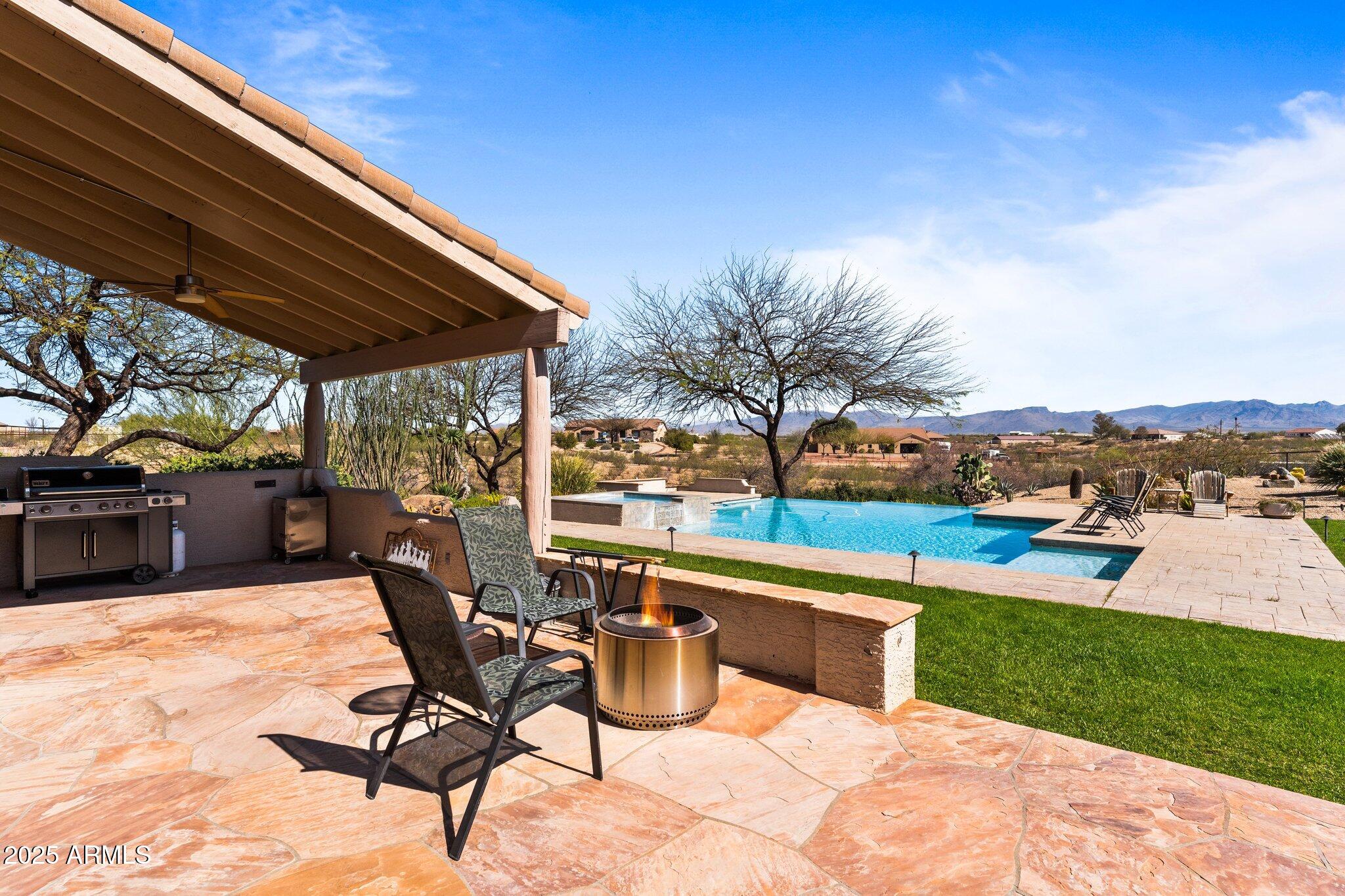 NINE IRON RANCH - Residential