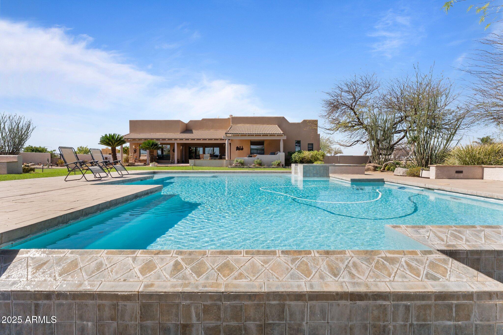 NINE IRON RANCH - Residential
