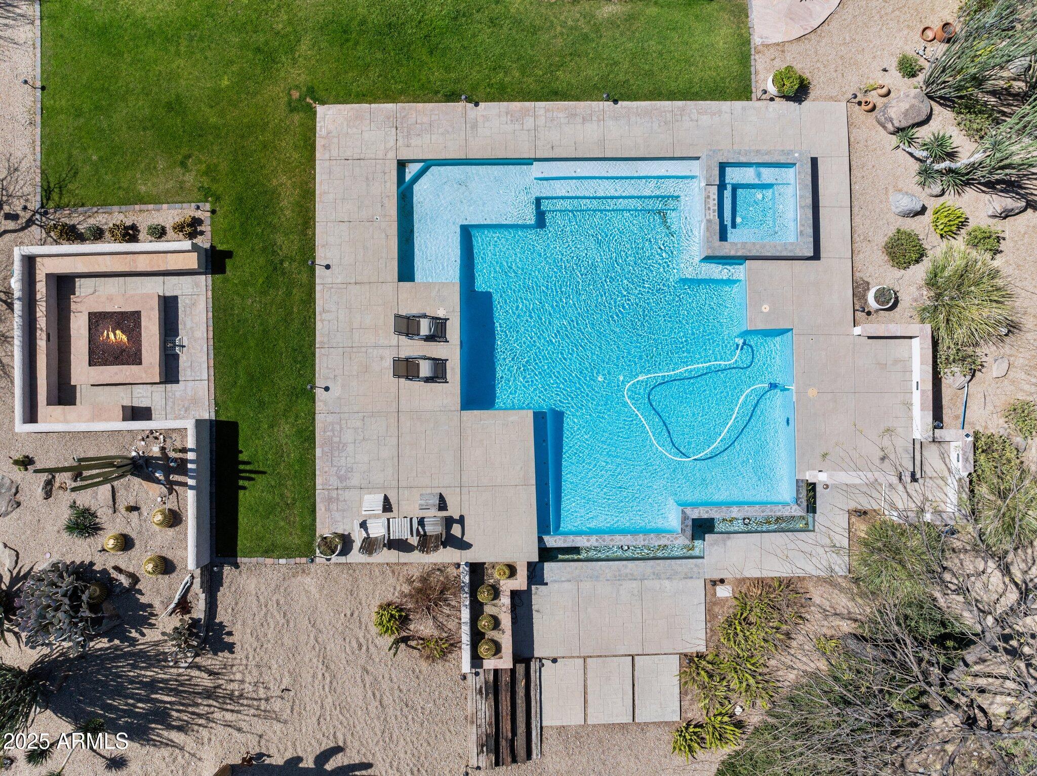 NINE IRON RANCH - Residential