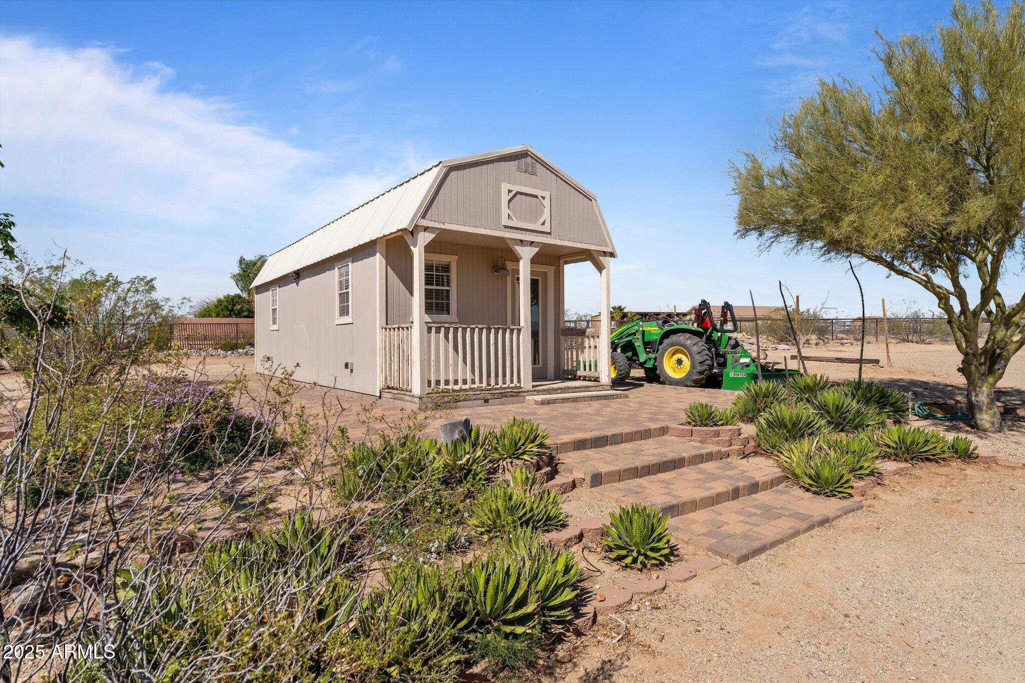 NINE IRON RANCH - Residential