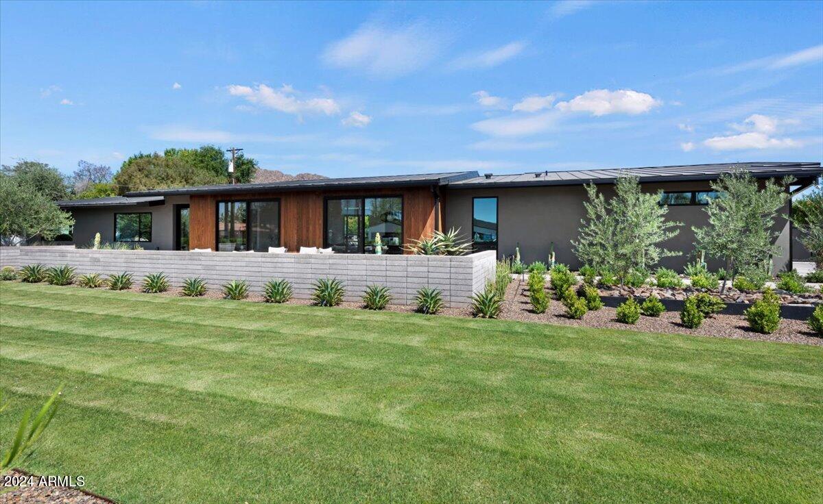 SAVOY ESTATES 2 - Residential