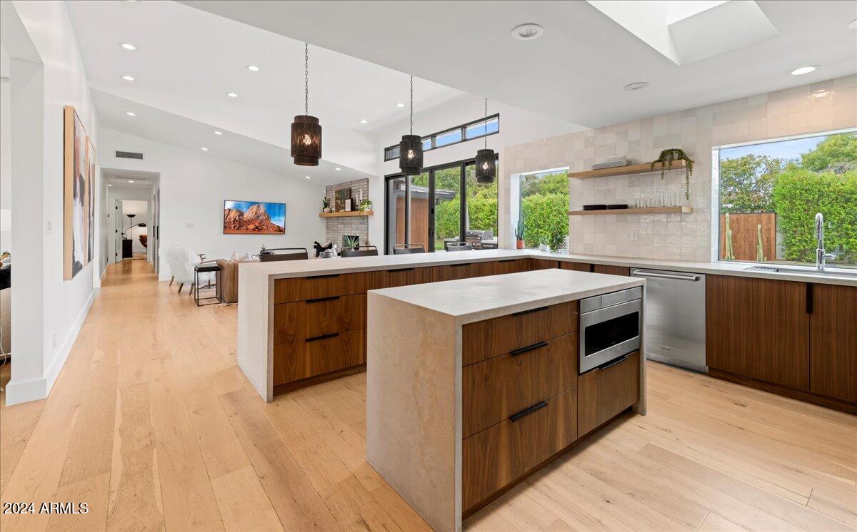 SAVOY ESTATES 2 - Residential