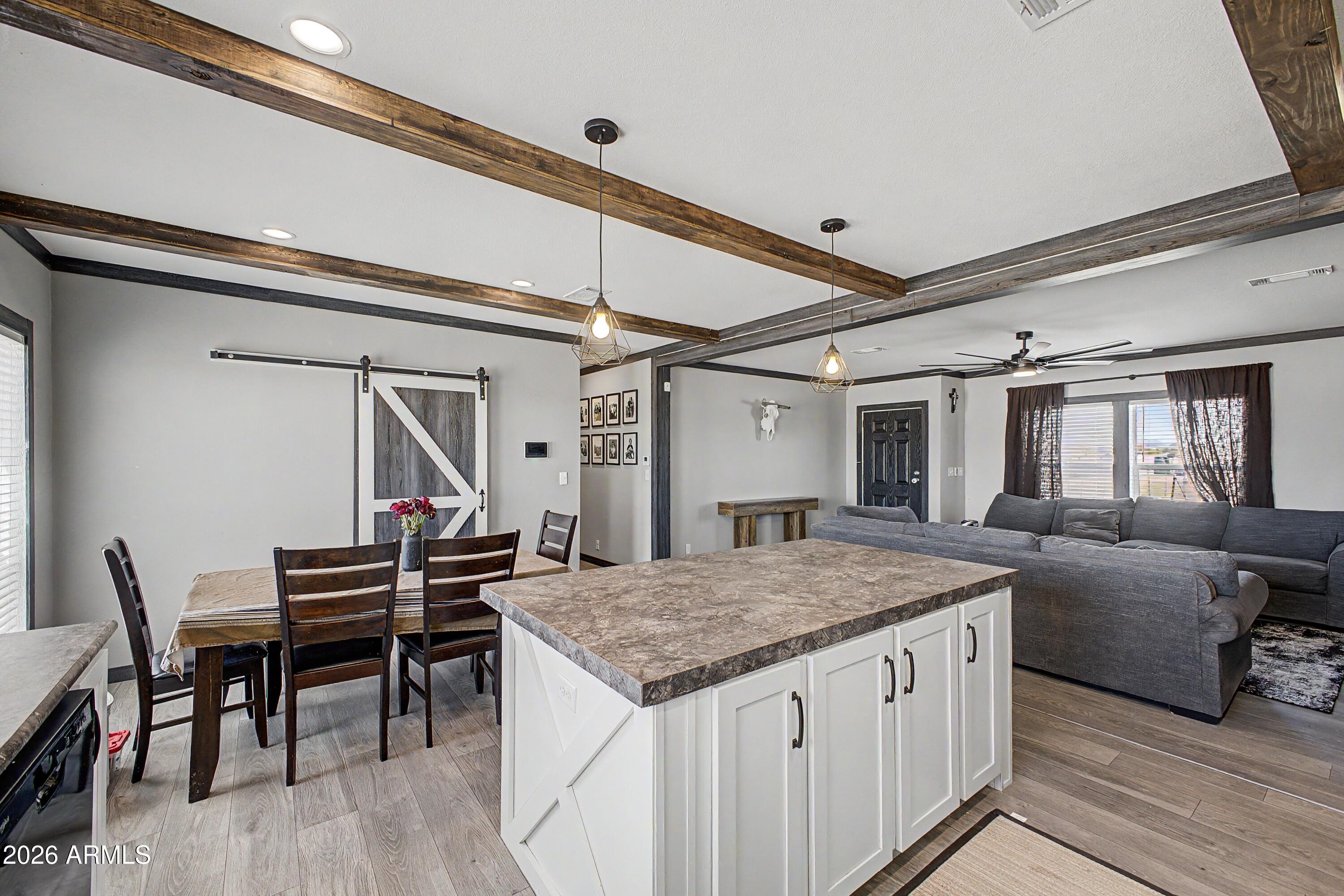 SADDLE VISTA - Residential