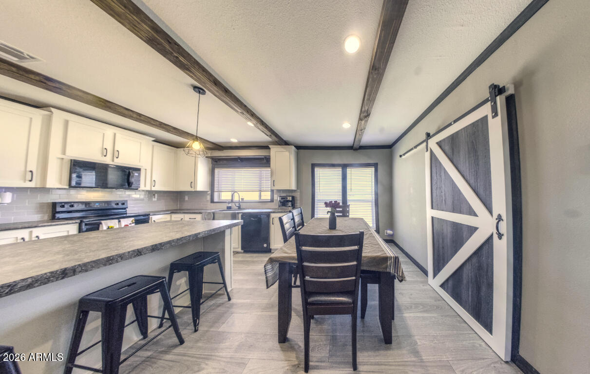 SADDLE VISTA - Residential