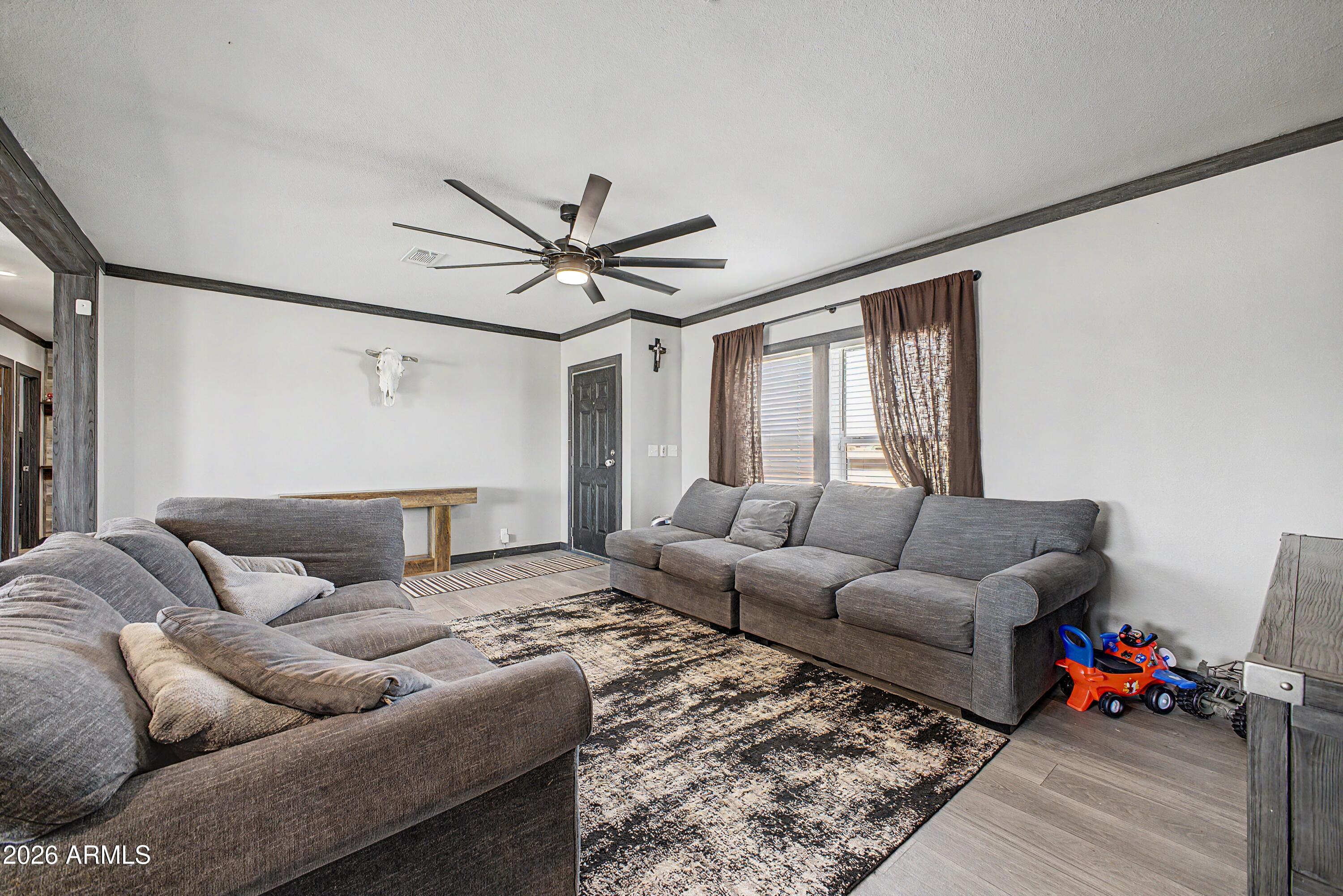 SADDLE VISTA - Residential
