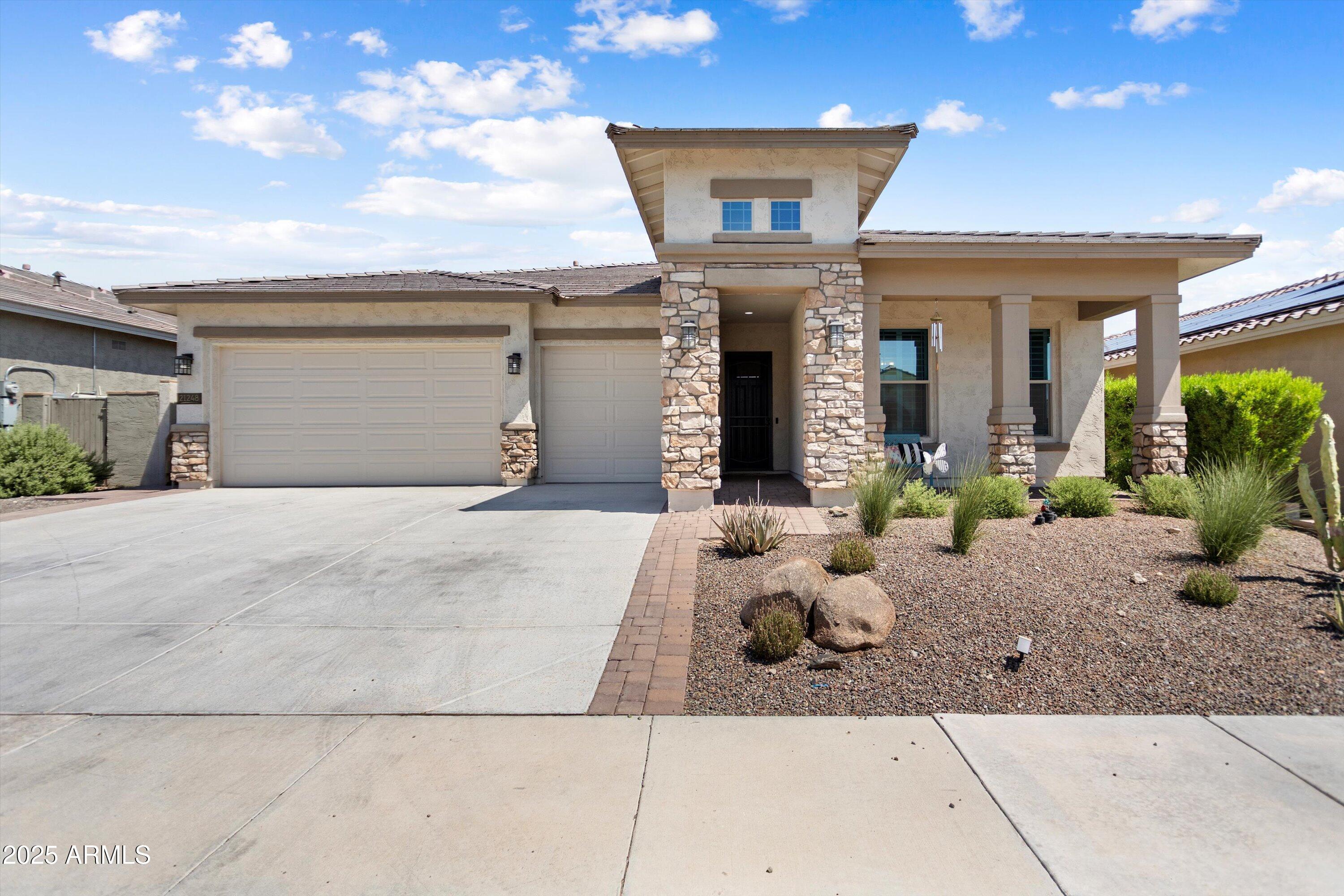 VERRADO HIGHLANDS DISTRICT PHASE 1 - Residential