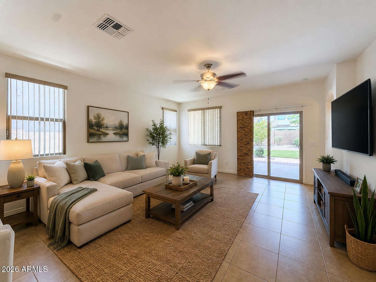 DYNAMITE ESTATES - Residential Lease