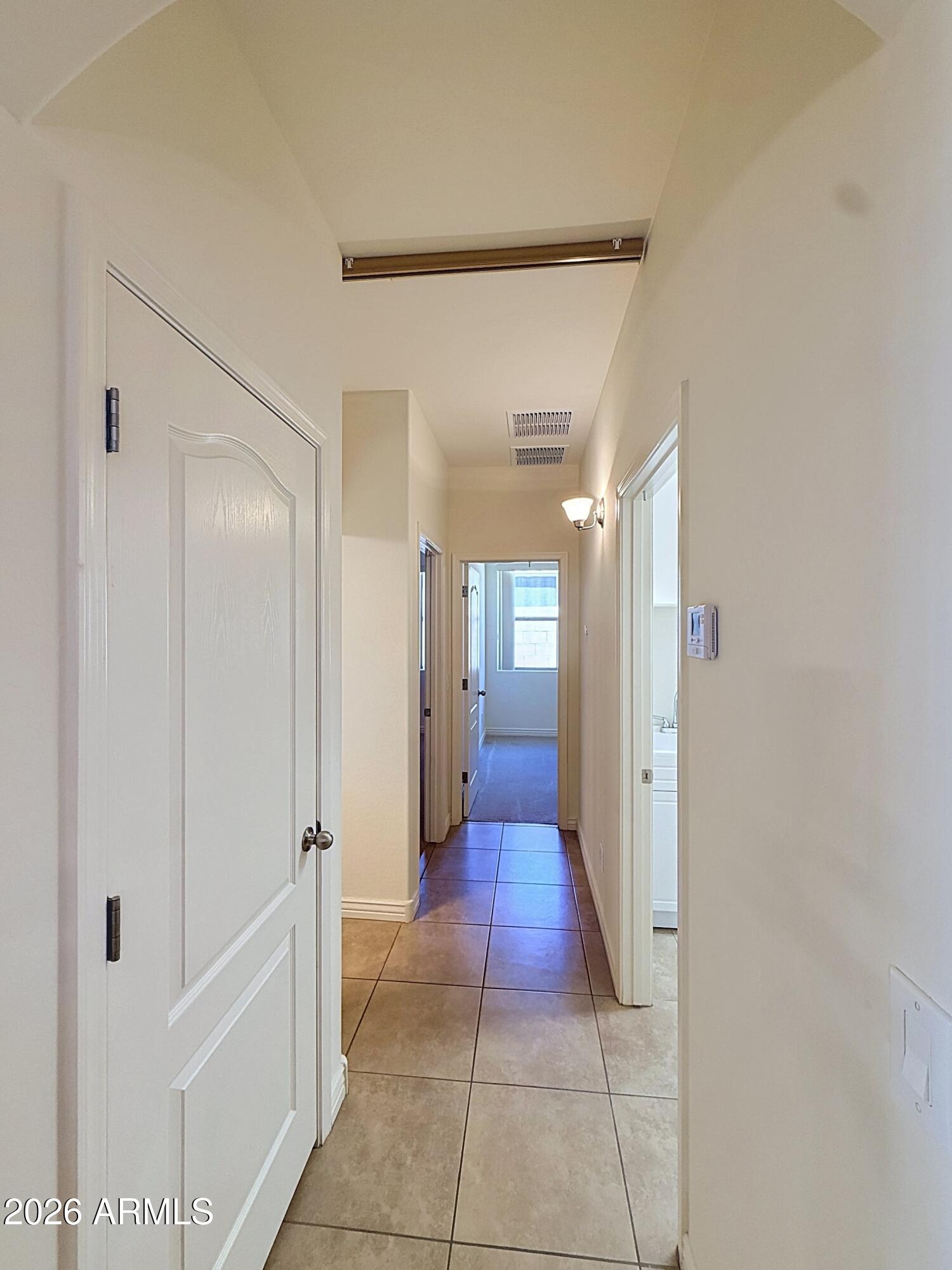 DYNAMITE ESTATES - Residential Lease