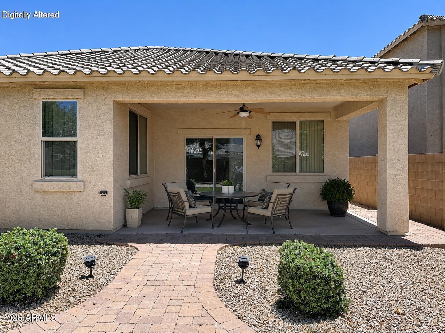 DYNAMITE ESTATES - Residential Lease