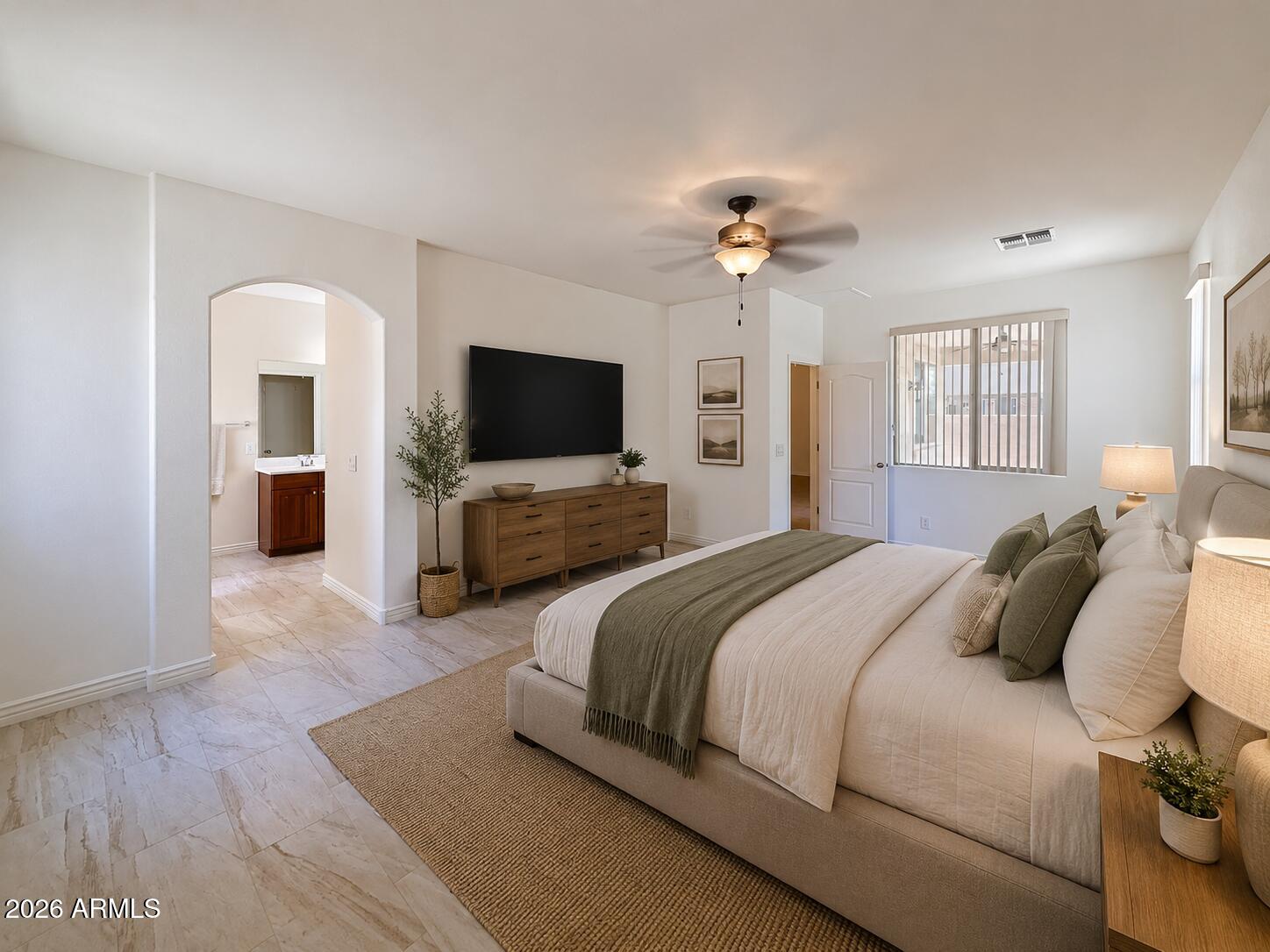 DYNAMITE ESTATES - Residential Lease