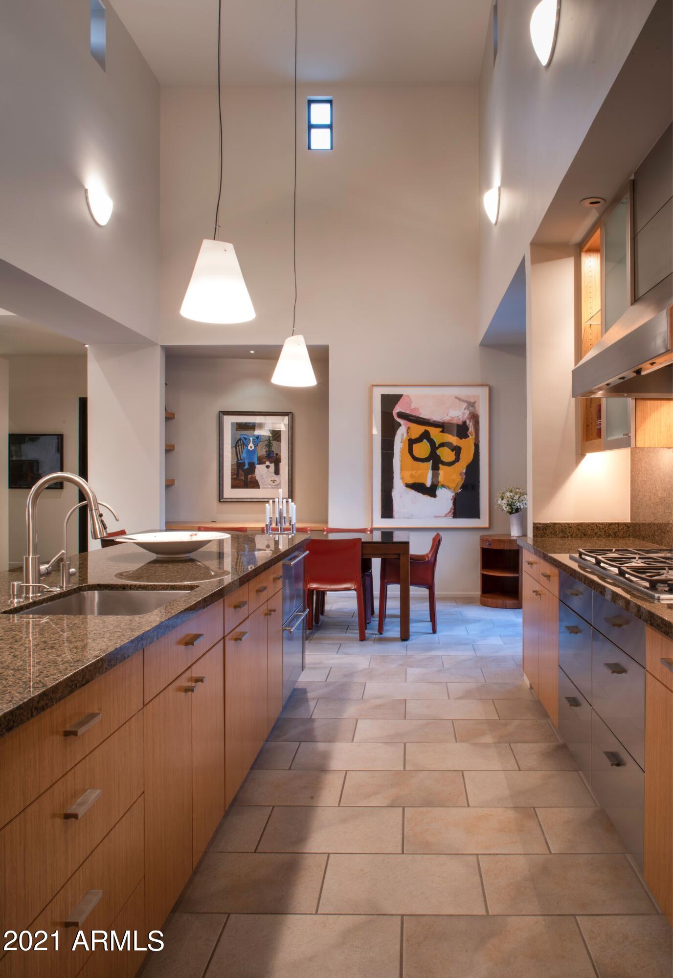 LA VISTA - Residential