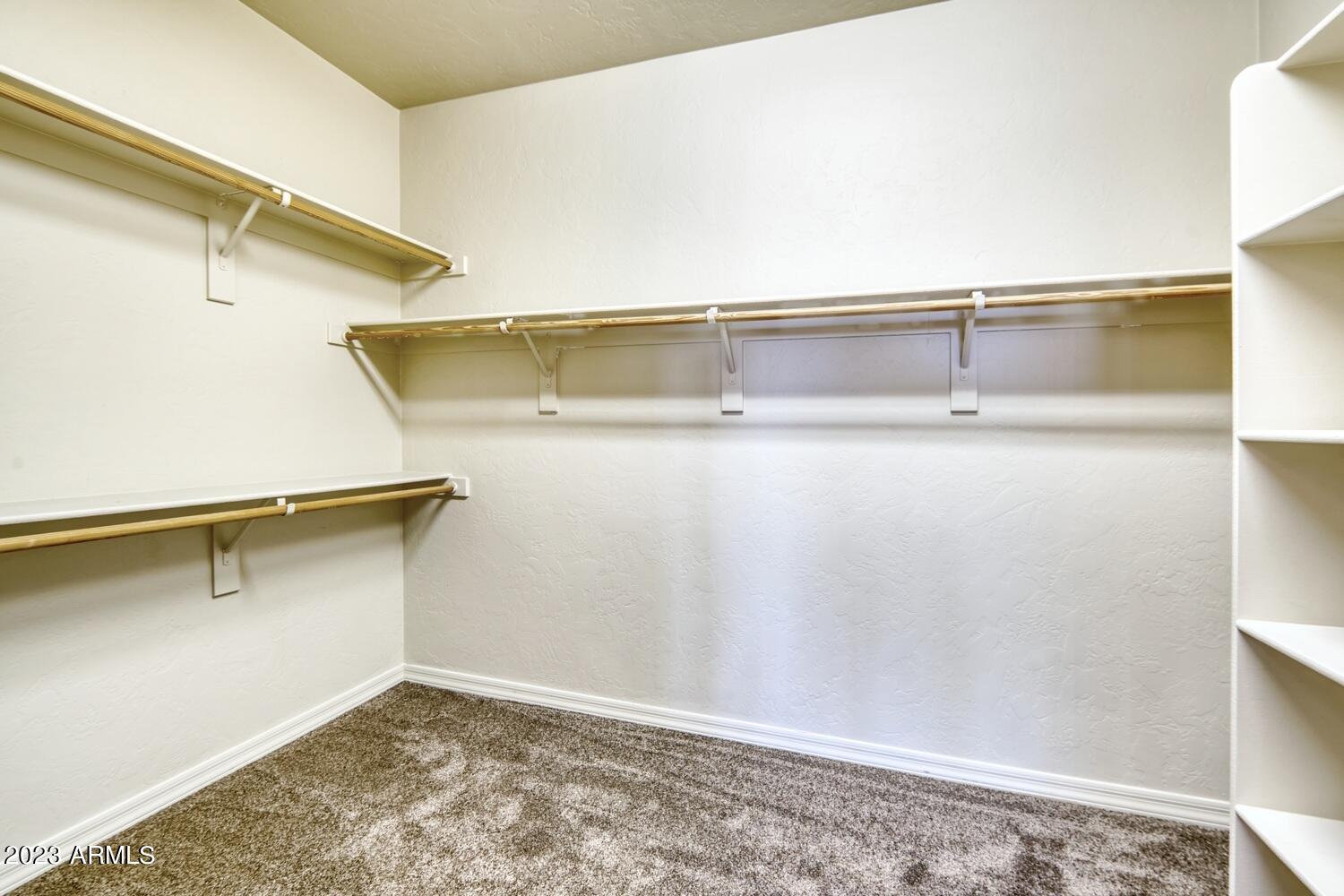 CASAS ADOBE - Residential