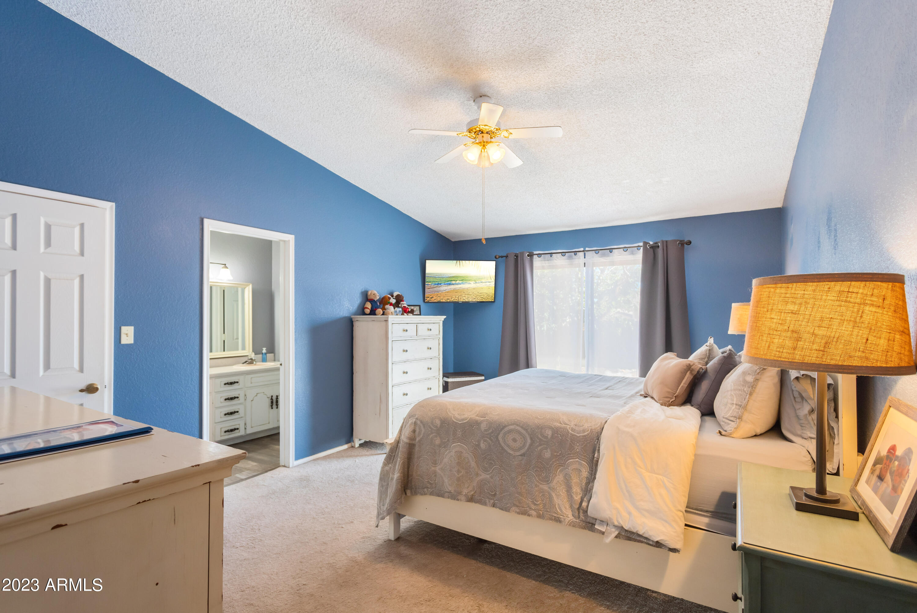 SUMMIT MEADOWS - Residential