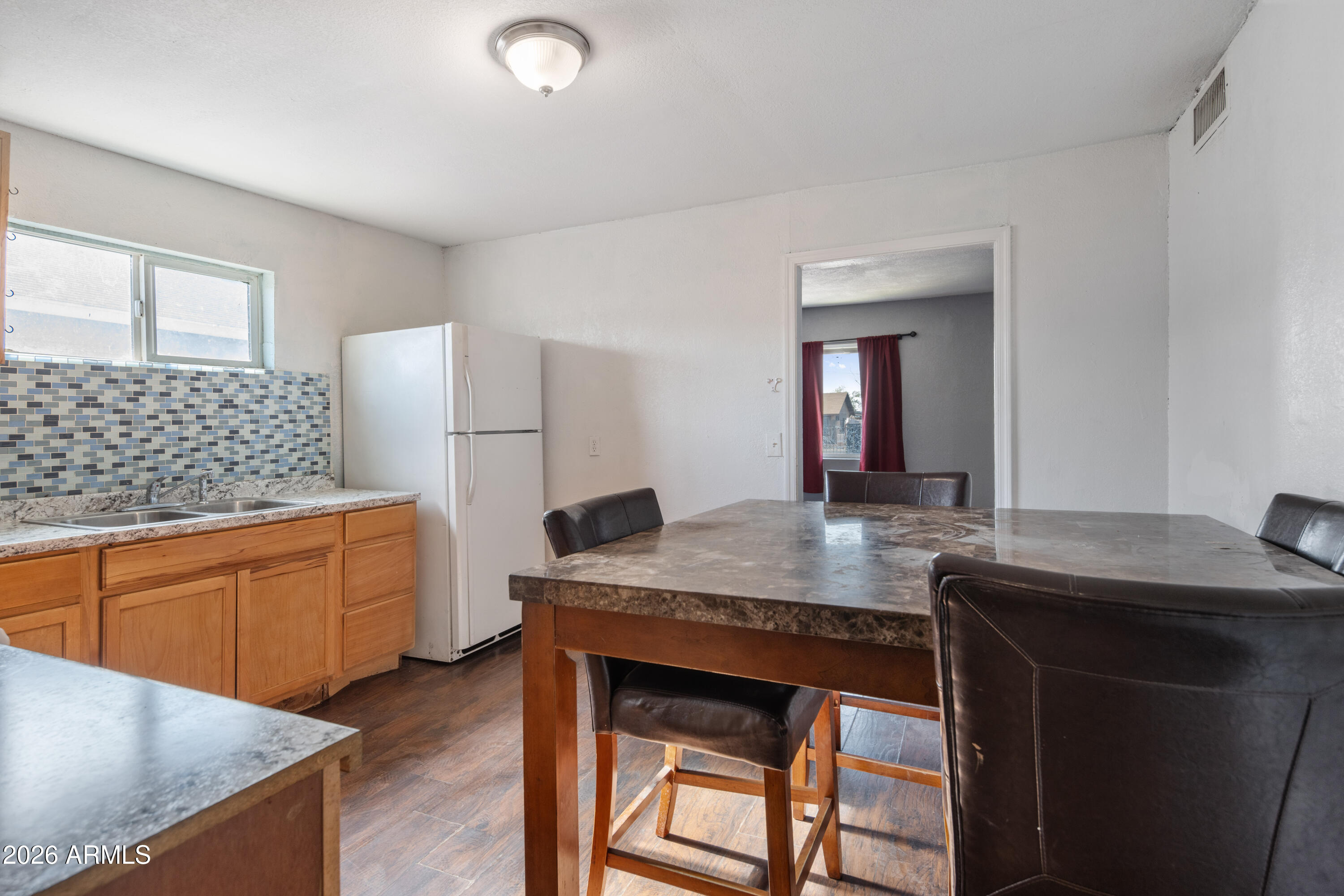 RAINBOW VISTA - Residential Income