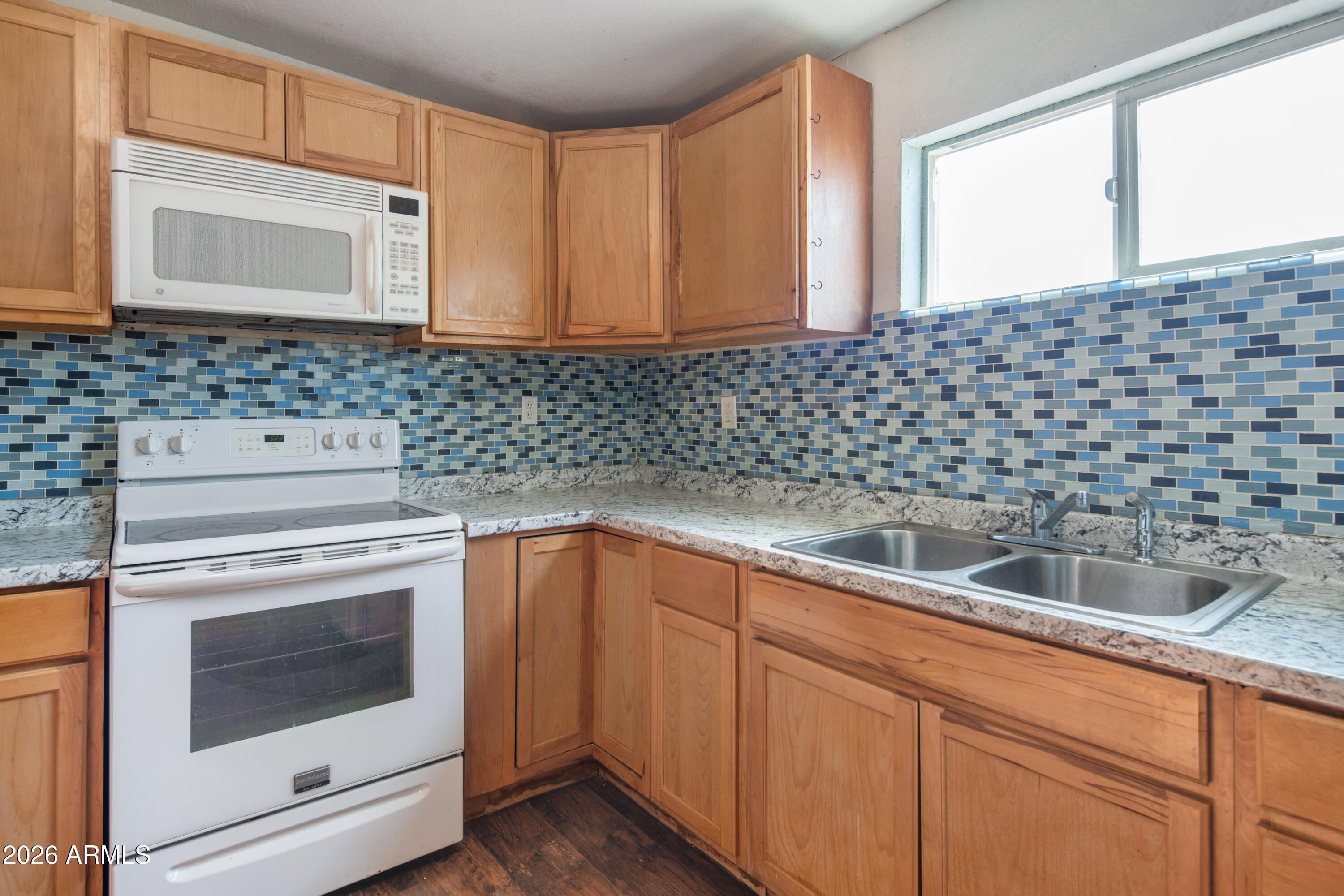 RAINBOW VISTA - Residential Income