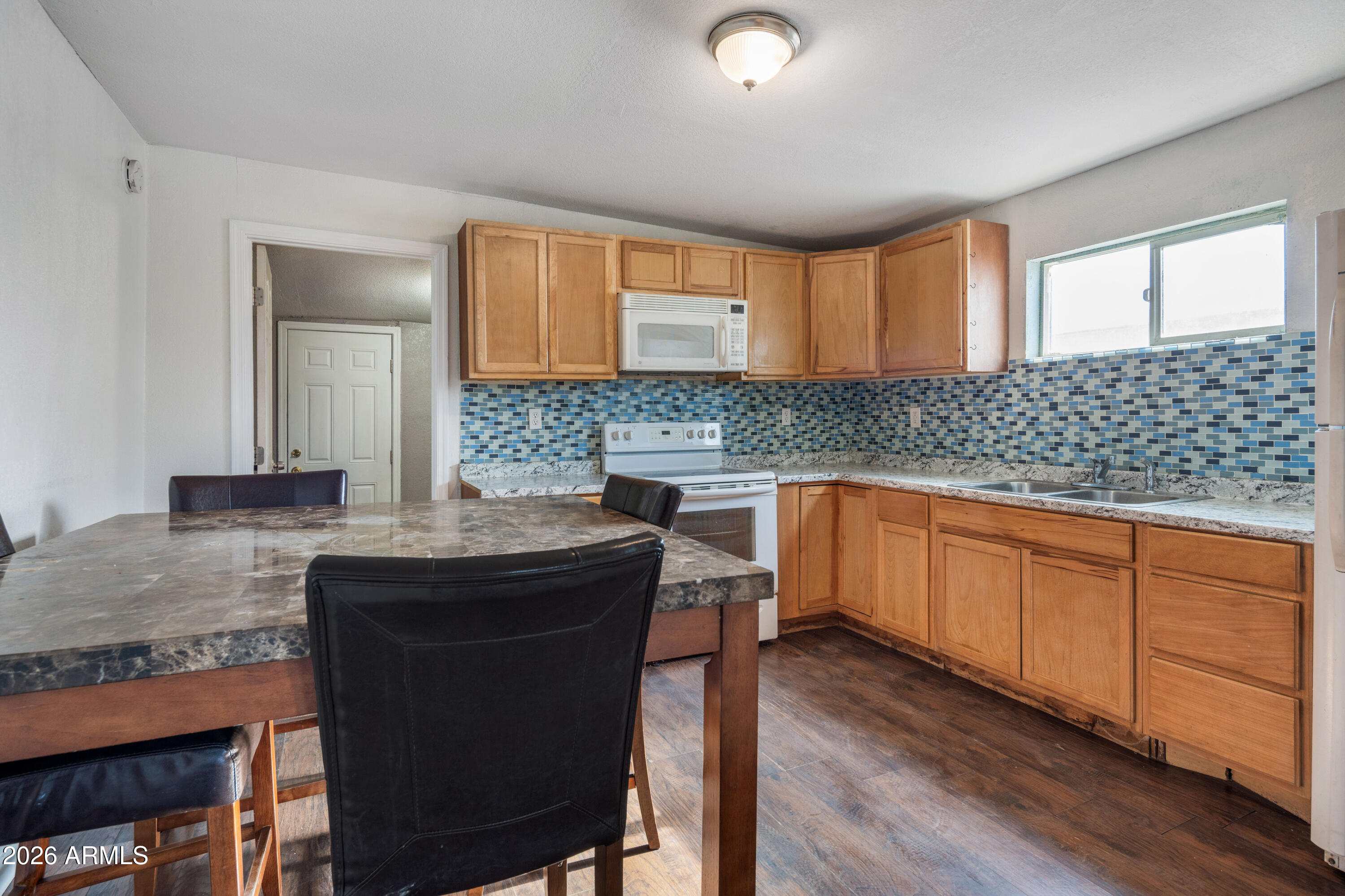 RAINBOW VISTA - Residential Income