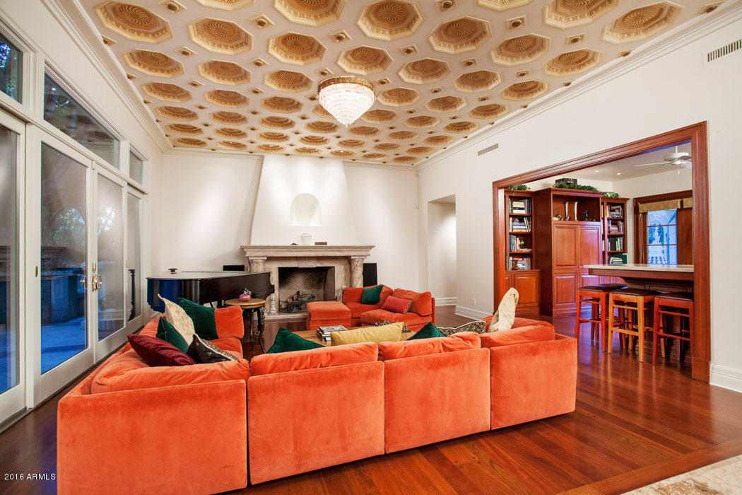 ARCADIA REPLAT - Residential