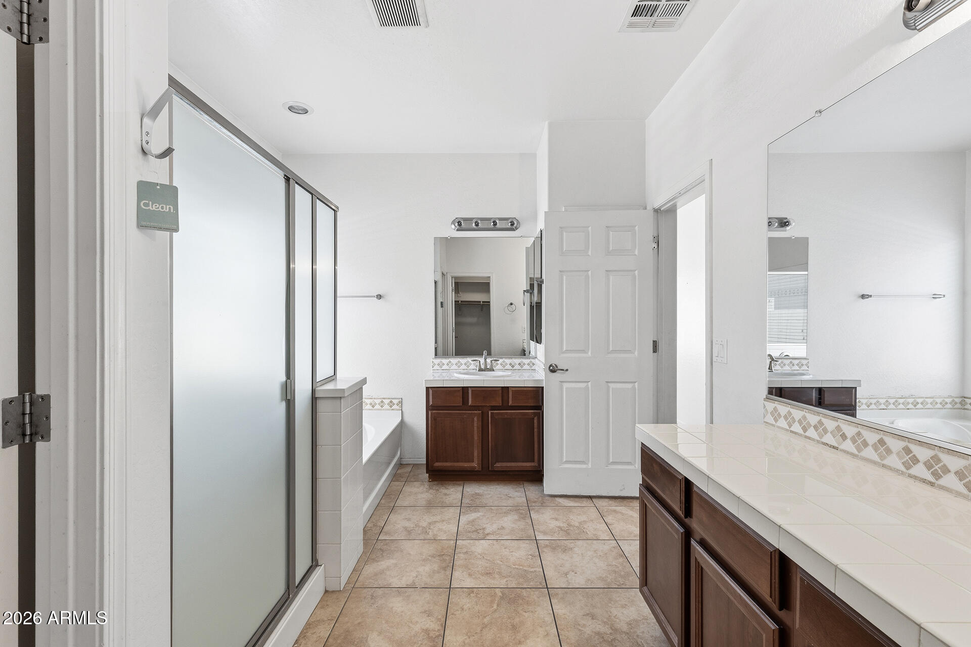 FARMINGTON GLEN - Residential