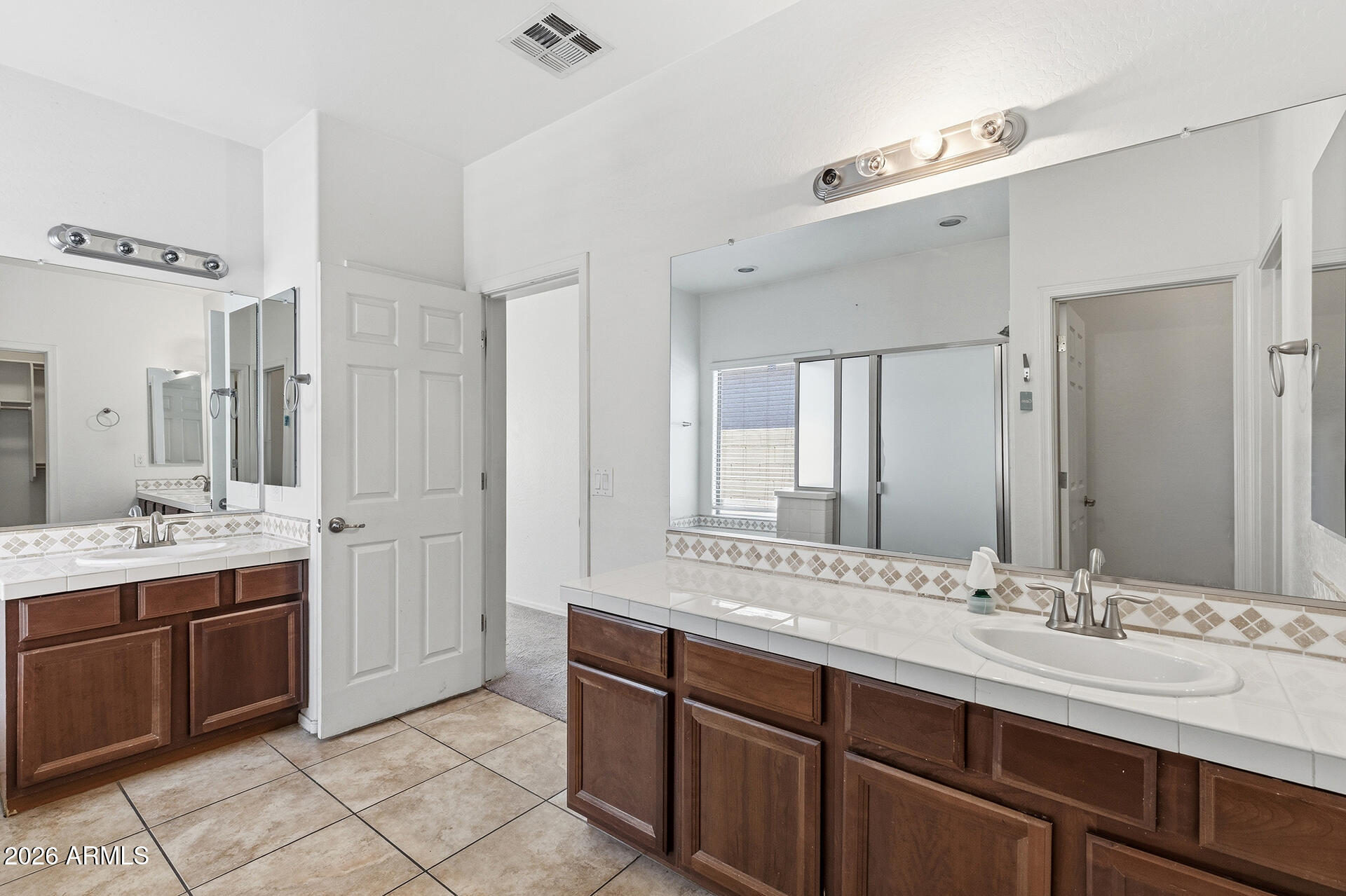 FARMINGTON GLEN - Residential