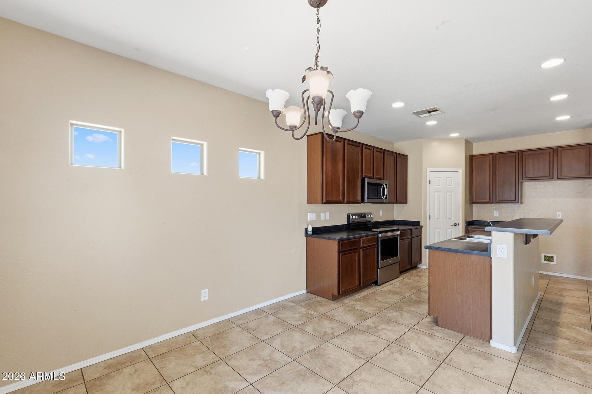 FARMINGTON GLEN - Residential