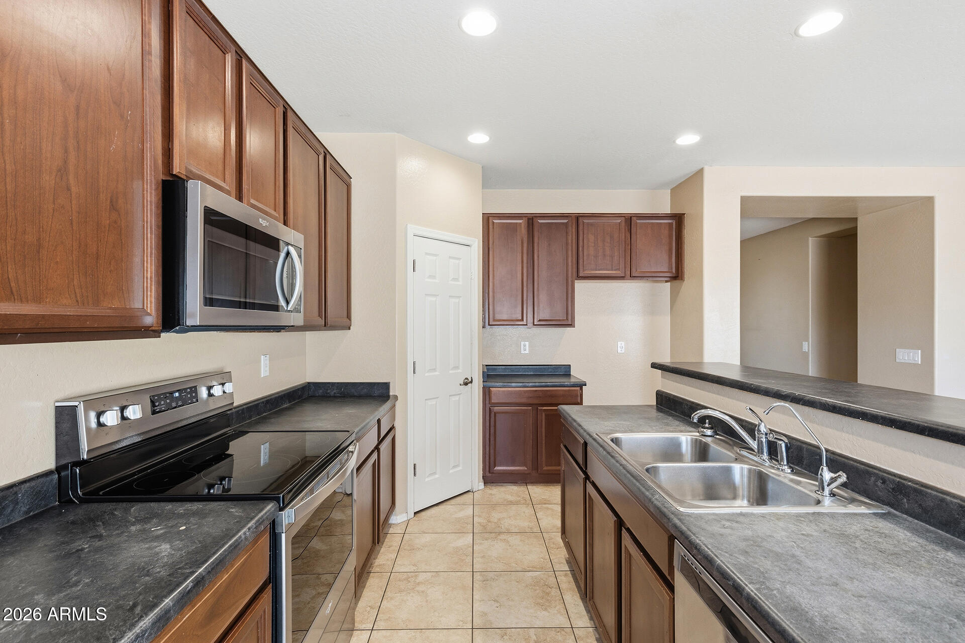 FARMINGTON GLEN - Residential