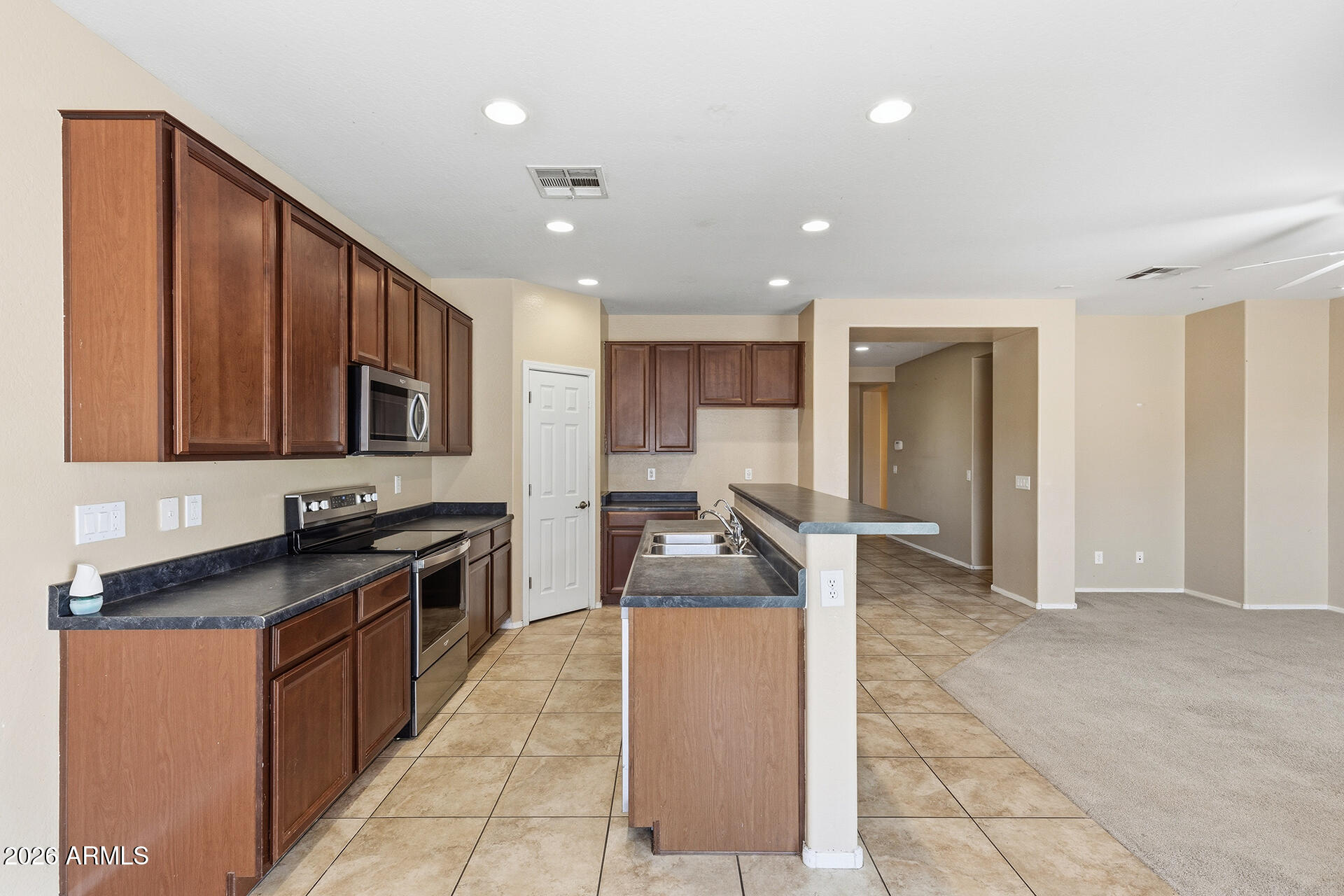 FARMINGTON GLEN - Residential