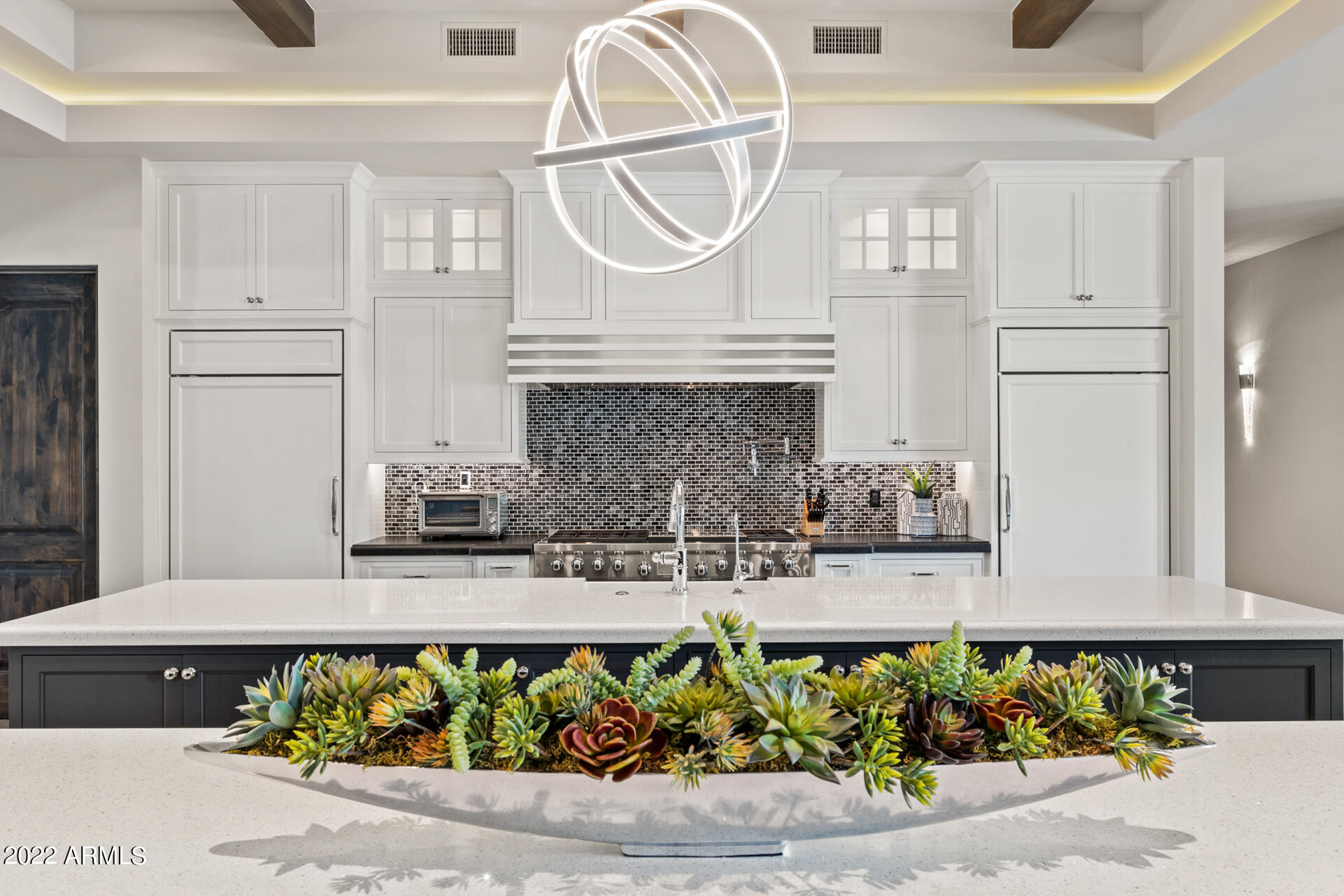 SIERRA HILLS - Residential