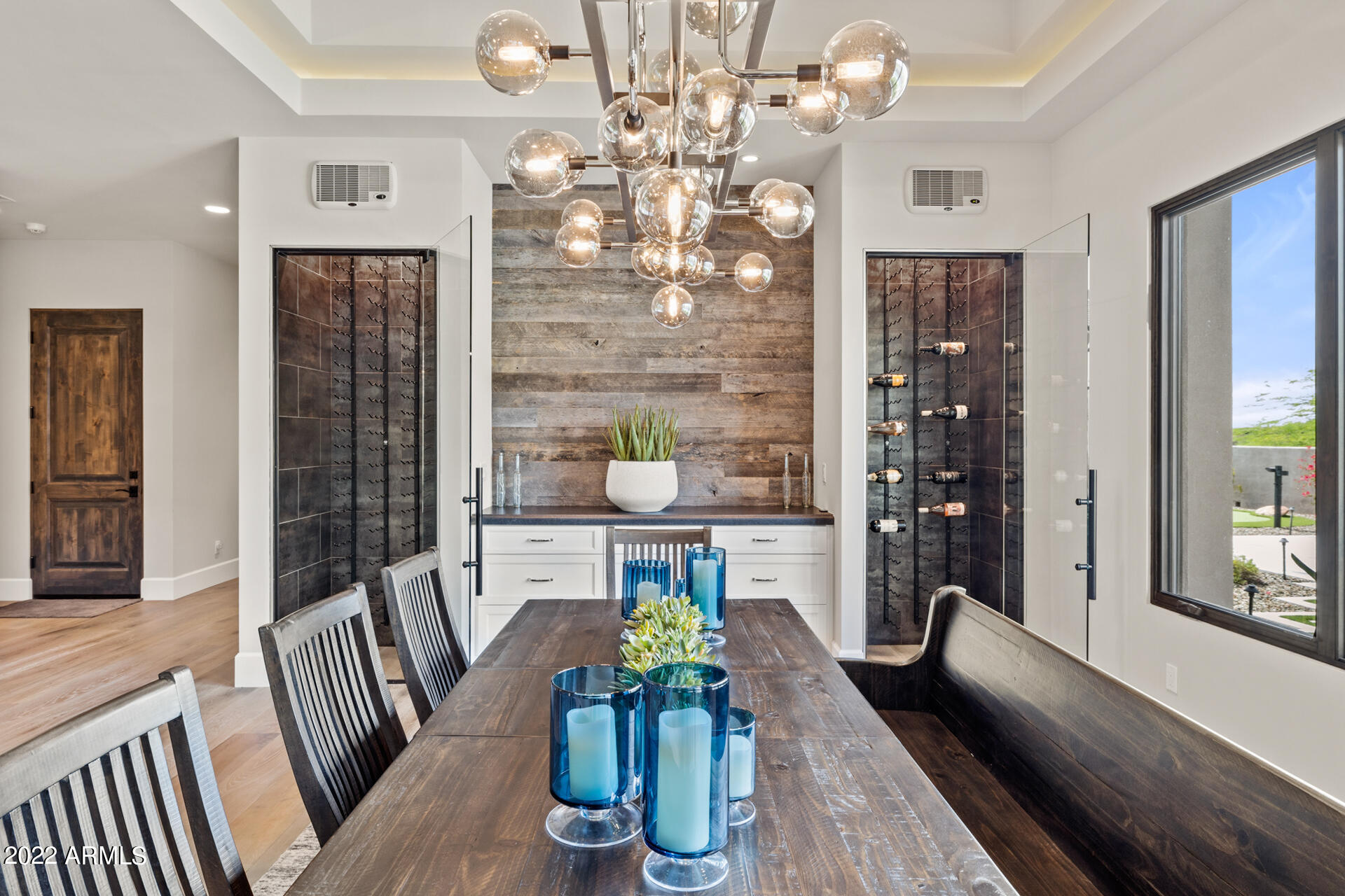 SIERRA HILLS - Residential