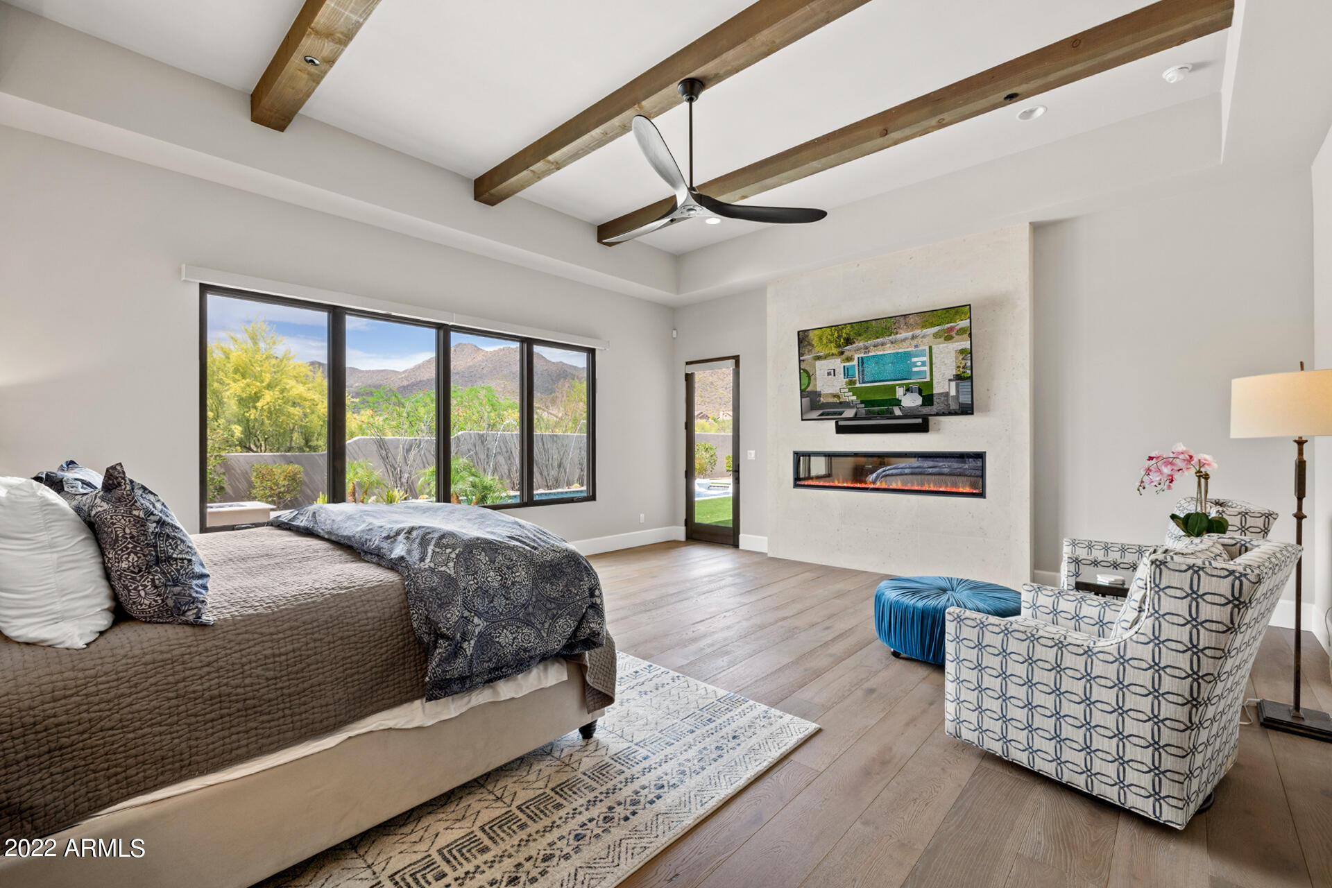 SIERRA HILLS - Residential