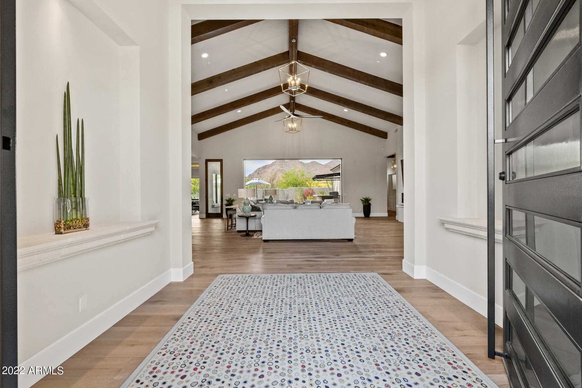 SIERRA HILLS - Residential