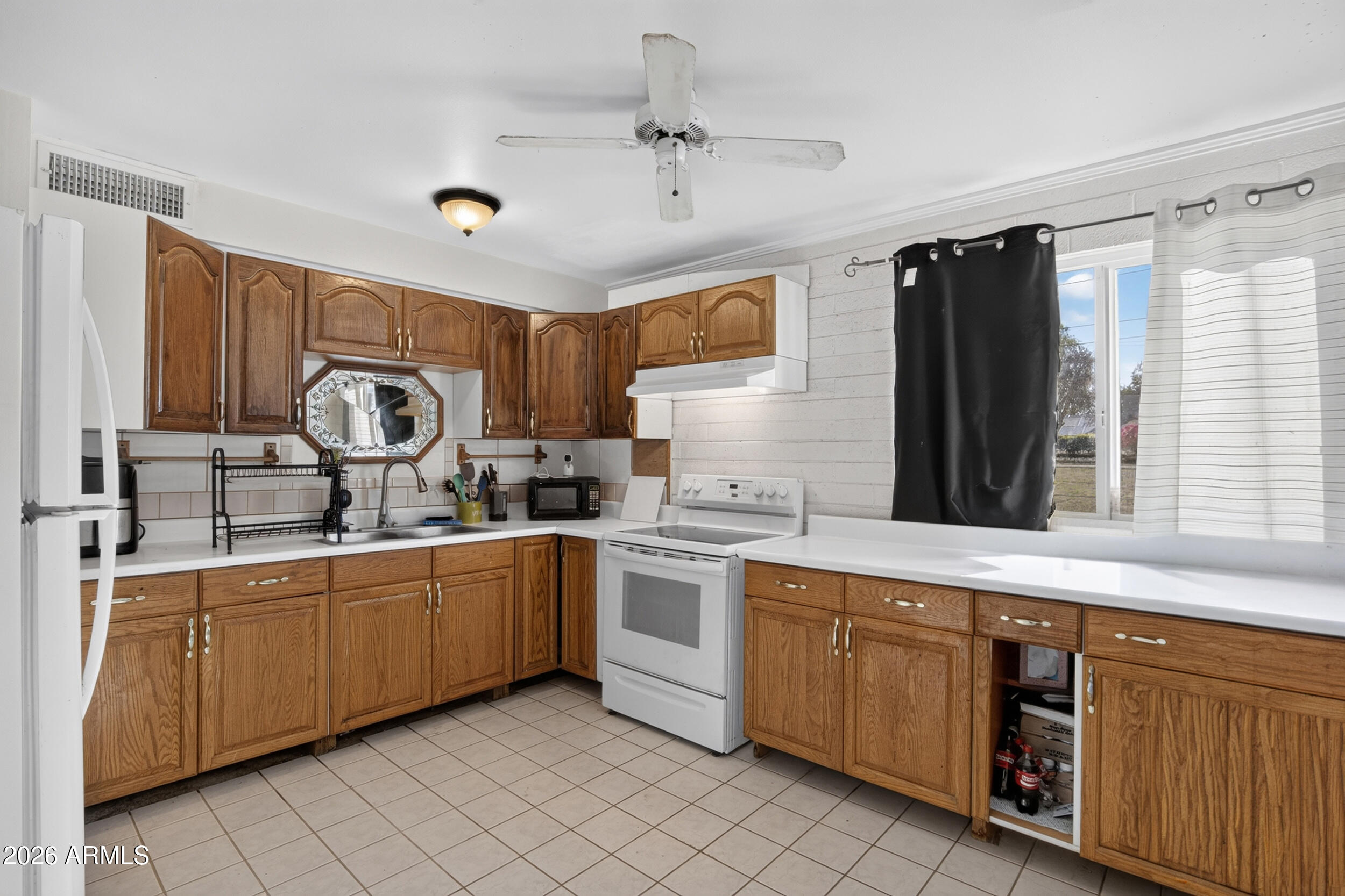 YOUNGTOWN LOTS 52-101 - Residential