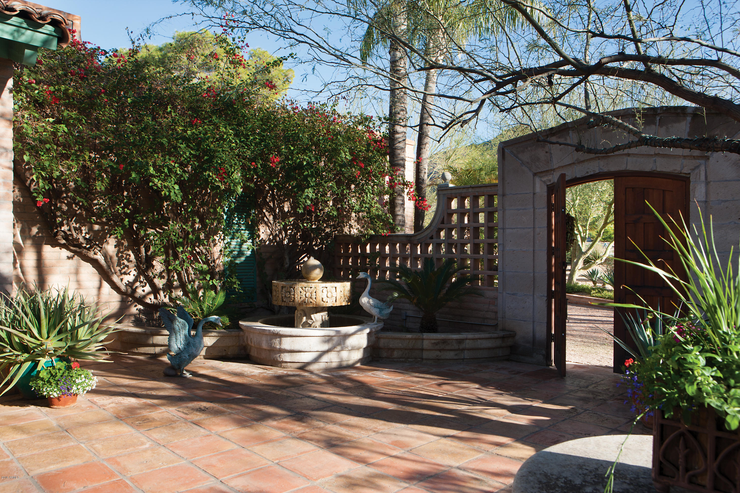 COLANTHE CIRCLE - Residential