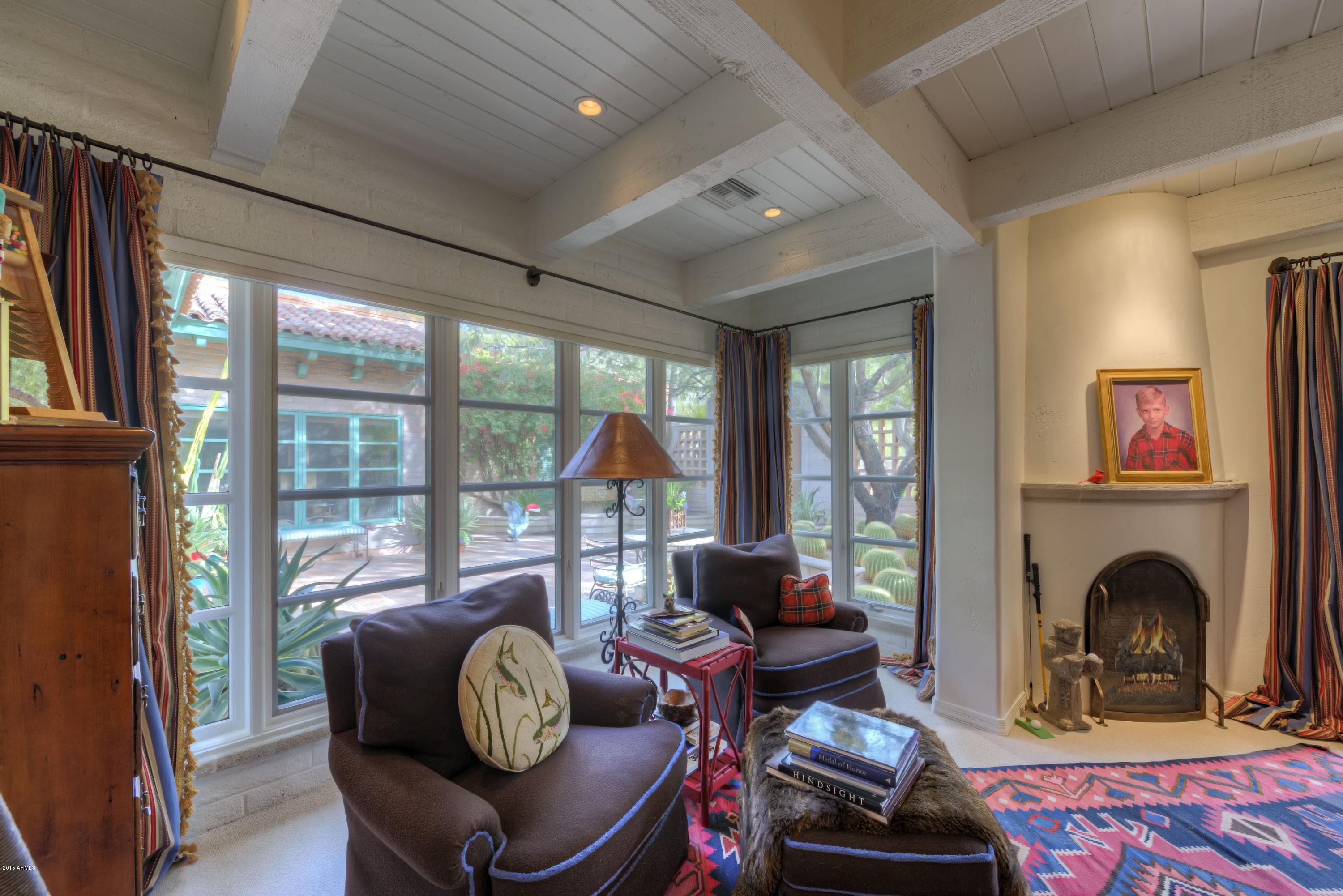 COLANTHE CIRCLE - Residential