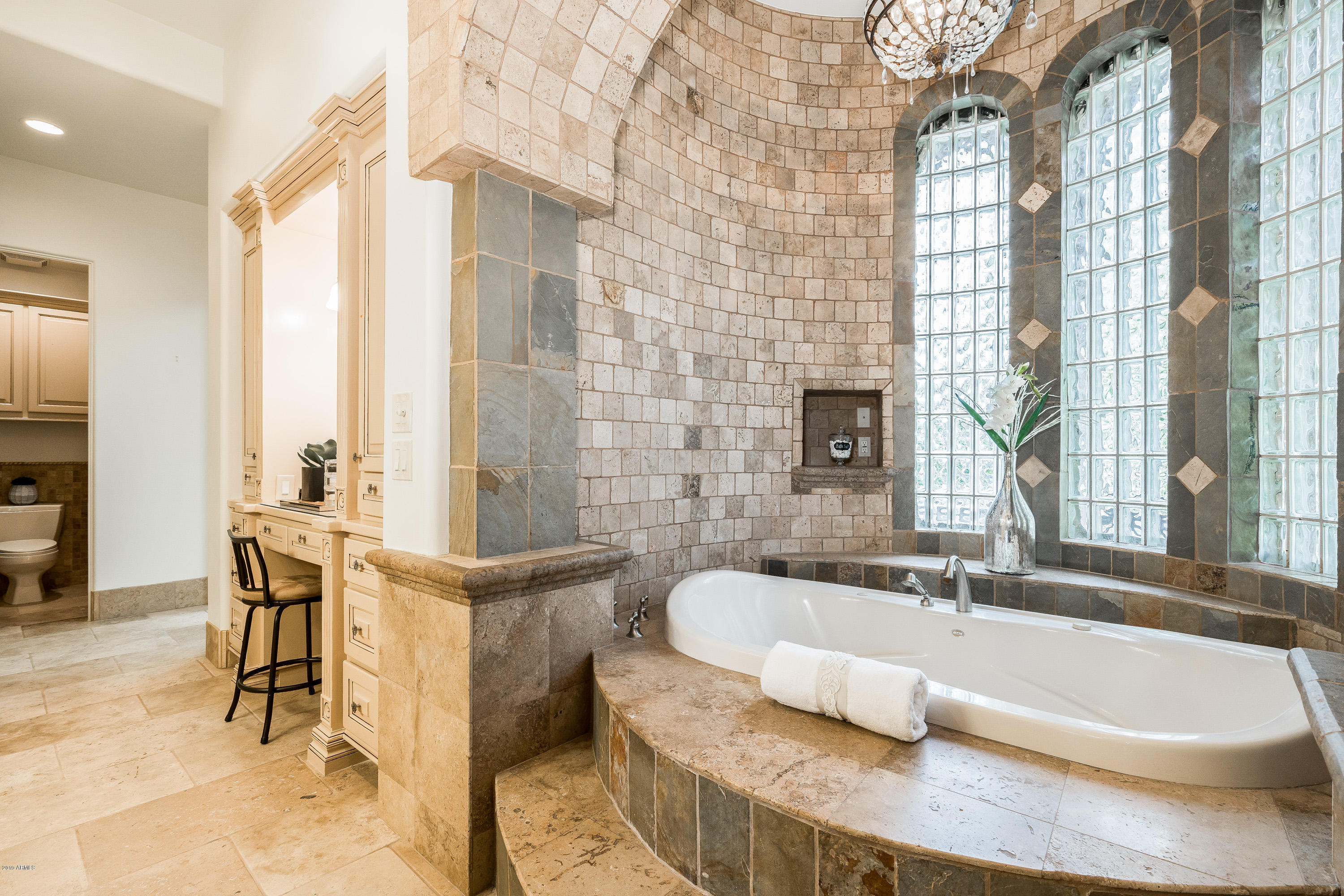 PARADISE VALLEY FARMS - Residential