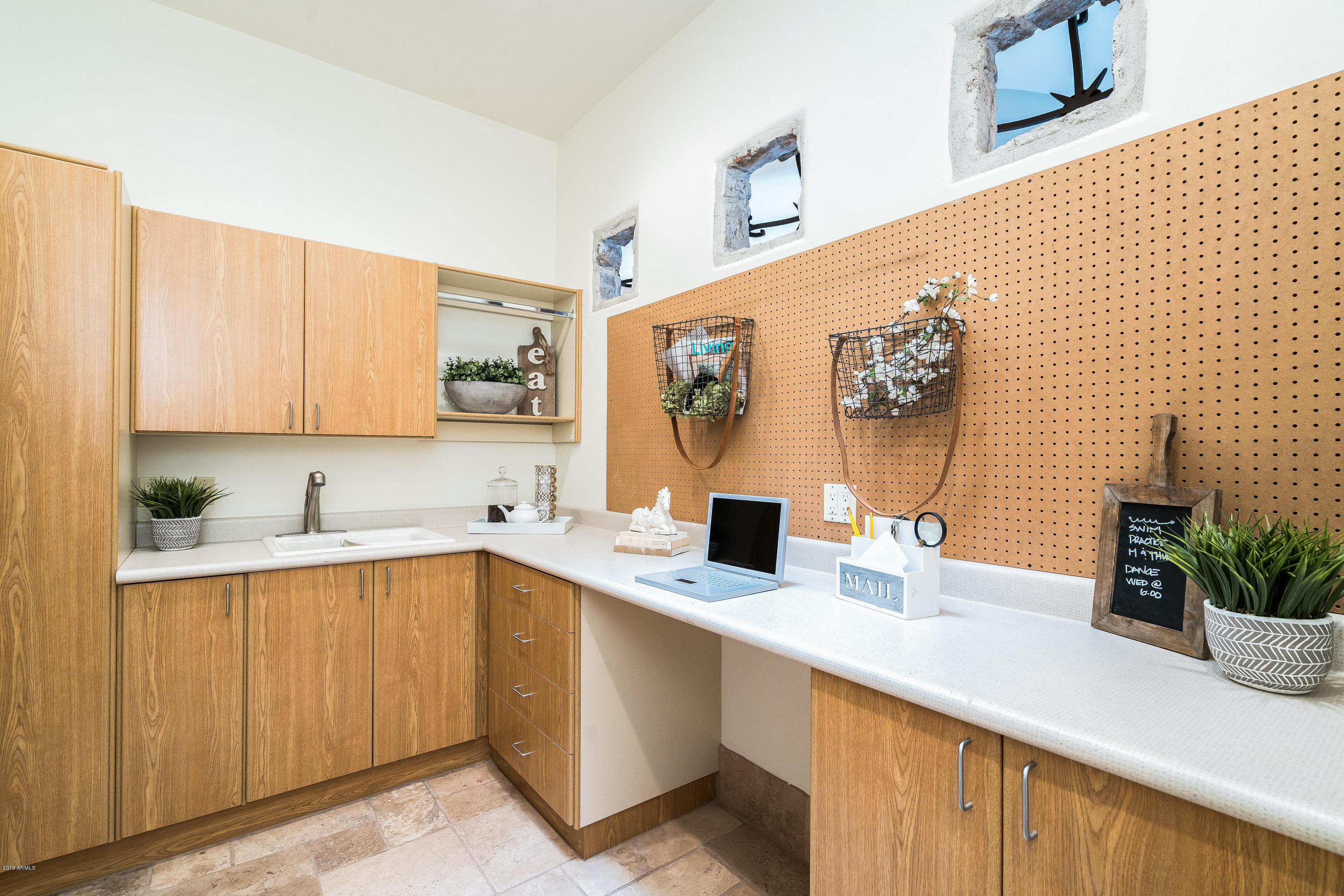 PARADISE VALLEY FARMS - Residential