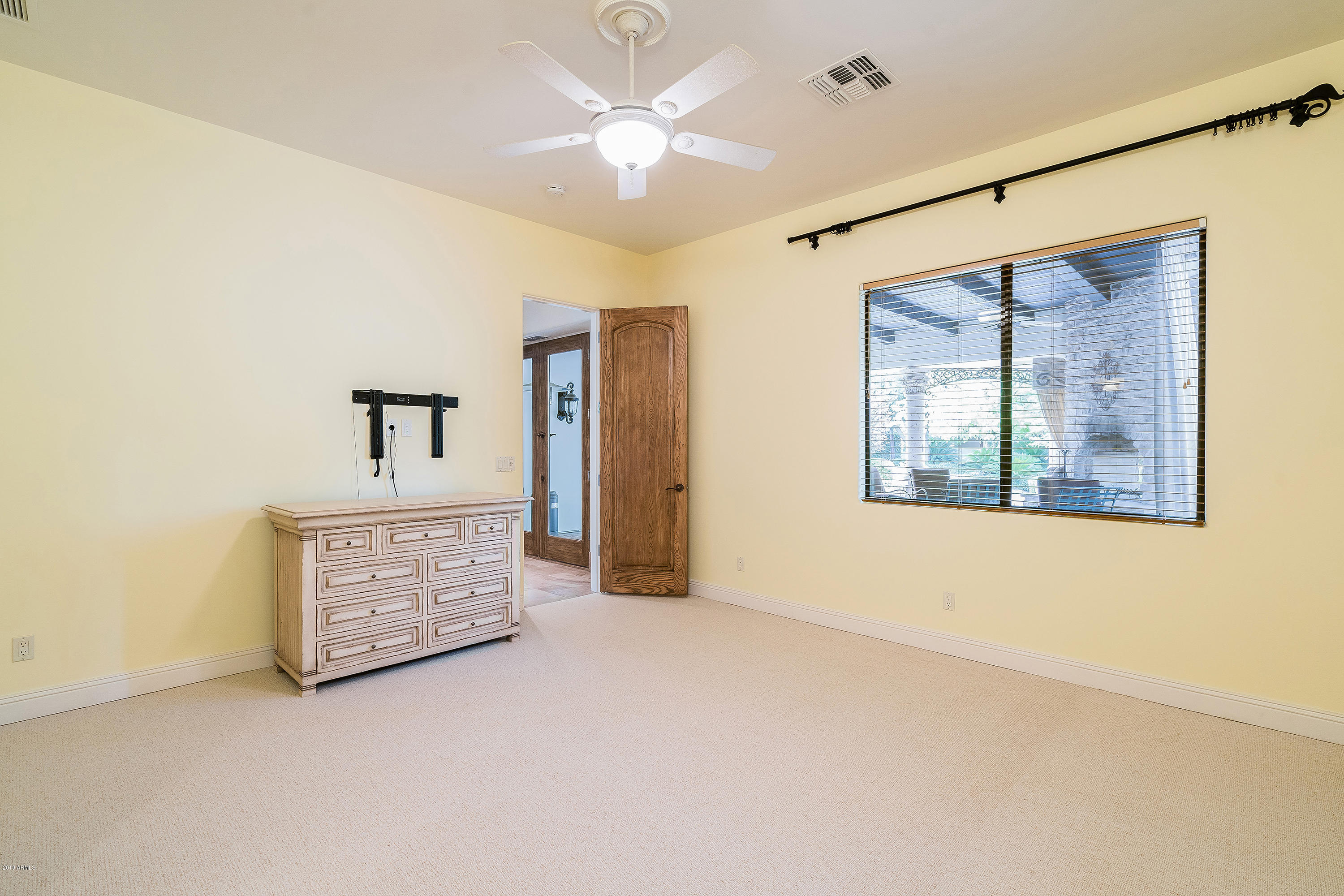 PARADISE VALLEY FARMS - Residential