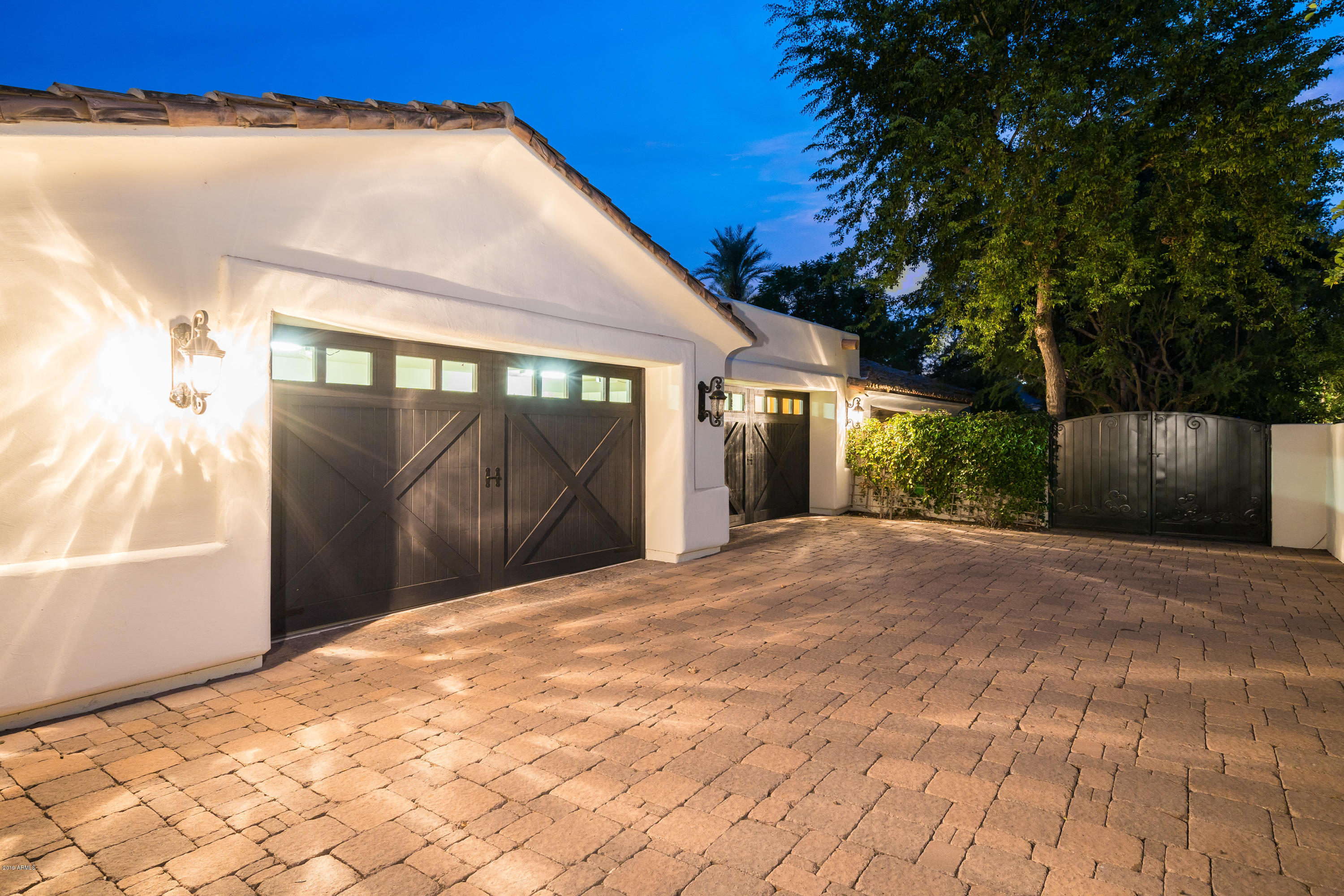 PARADISE VALLEY FARMS - Residential