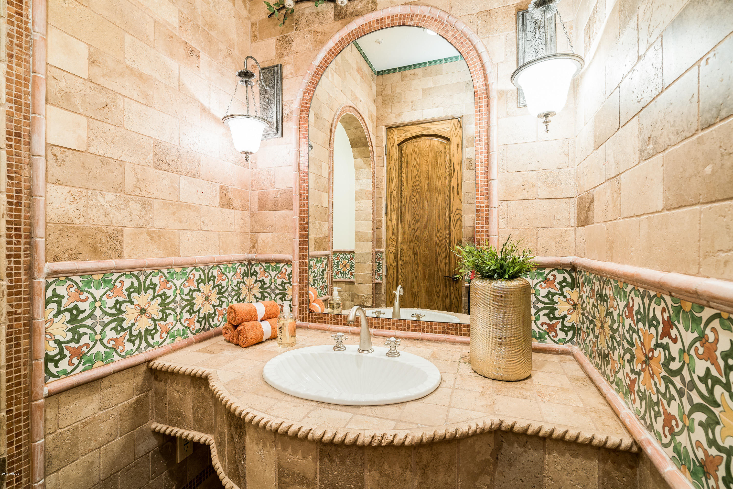 PARADISE VALLEY FARMS - Residential