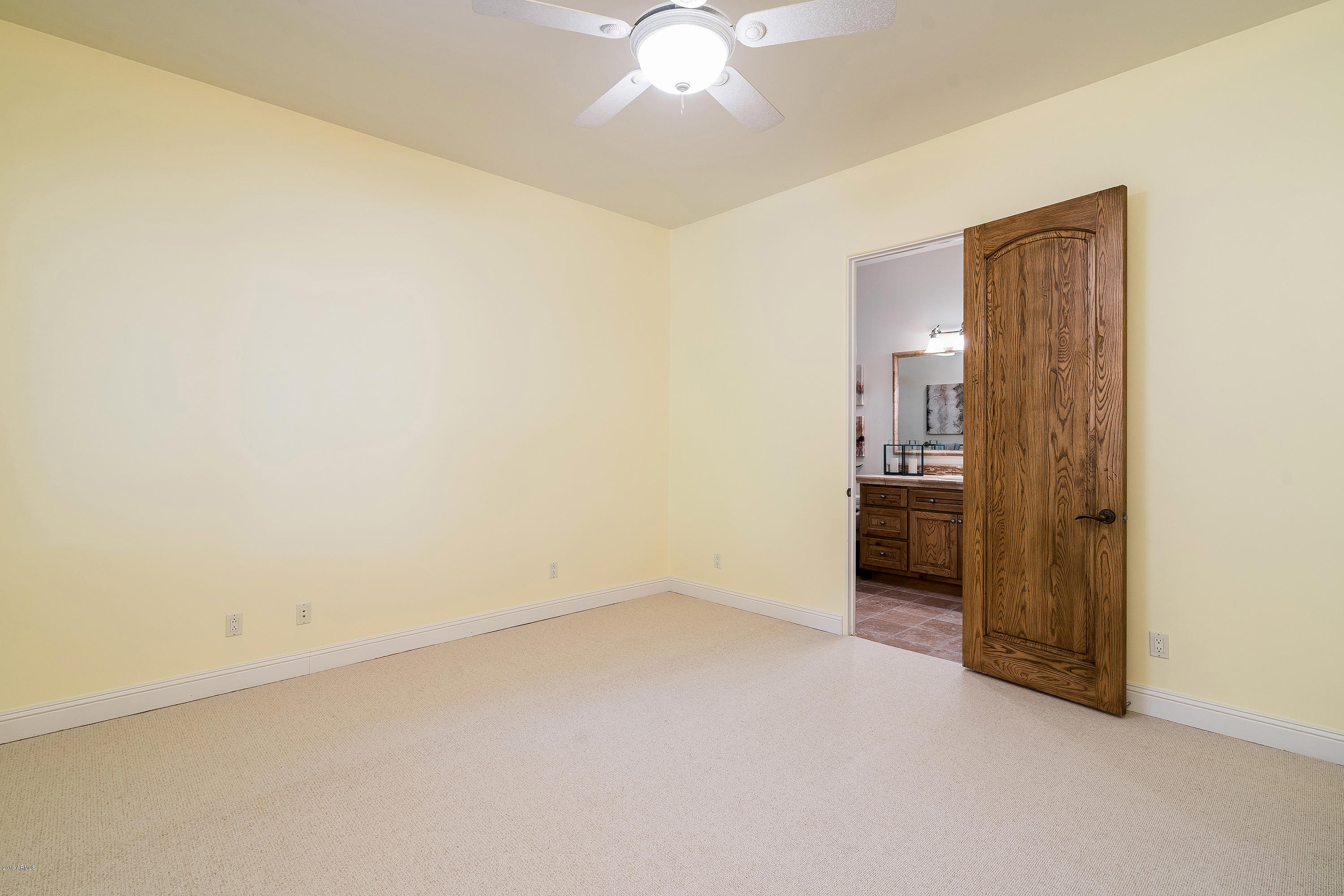 PARADISE VALLEY FARMS - Residential