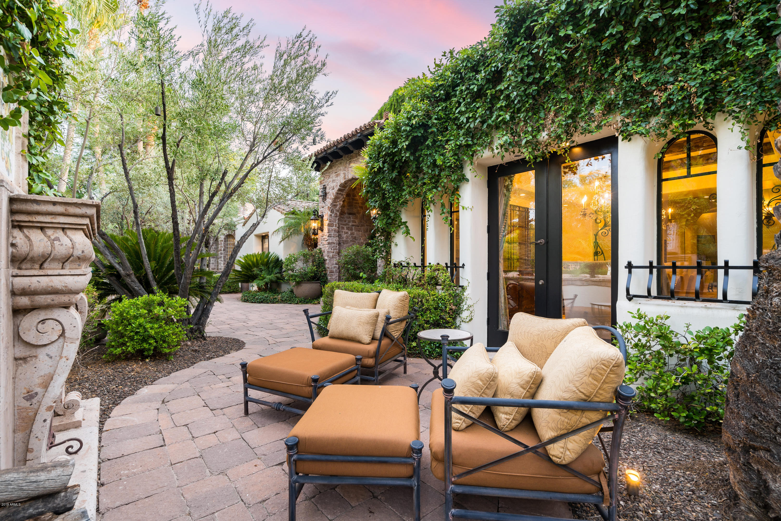 PARADISE VALLEY FARMS - Residential