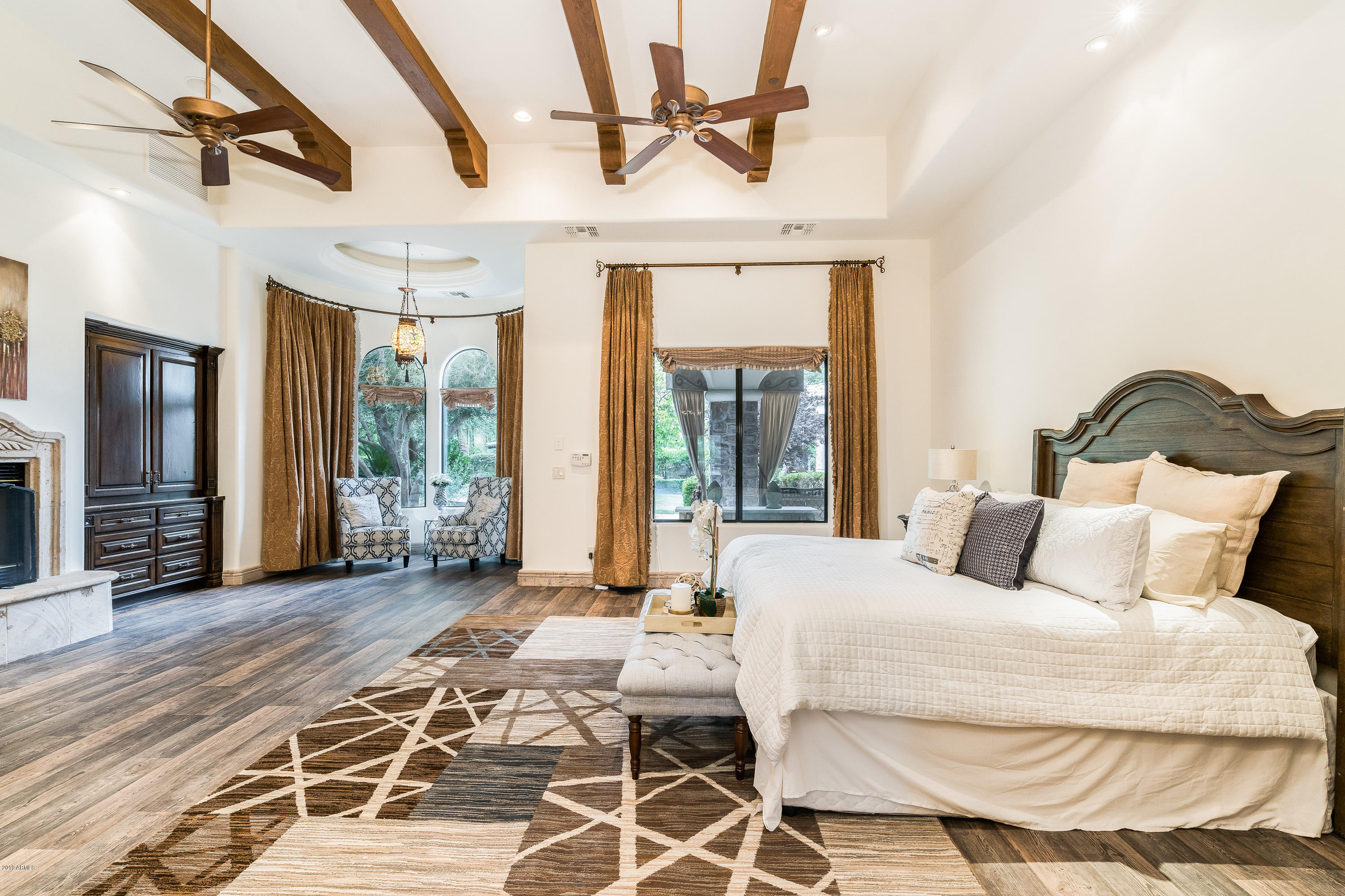 PARADISE VALLEY FARMS - Residential