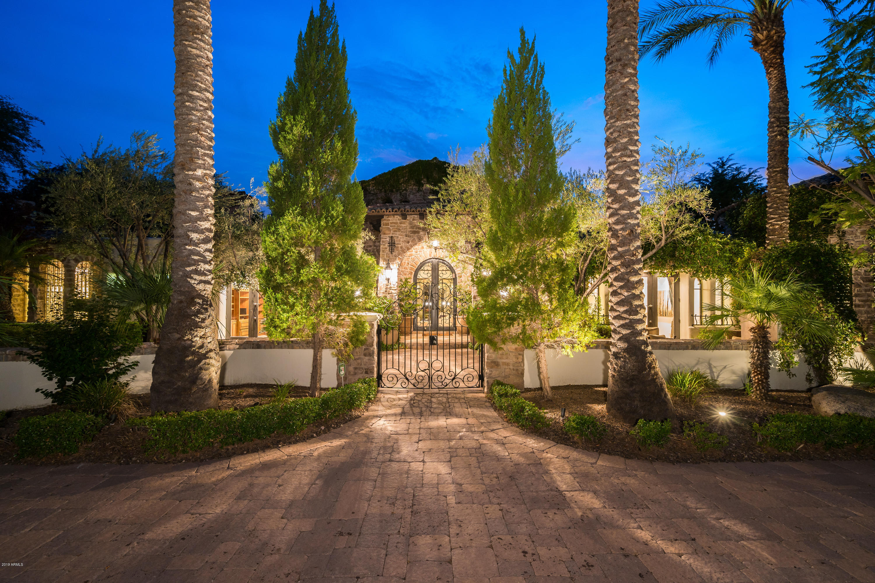 PARADISE VALLEY FARMS - Residential