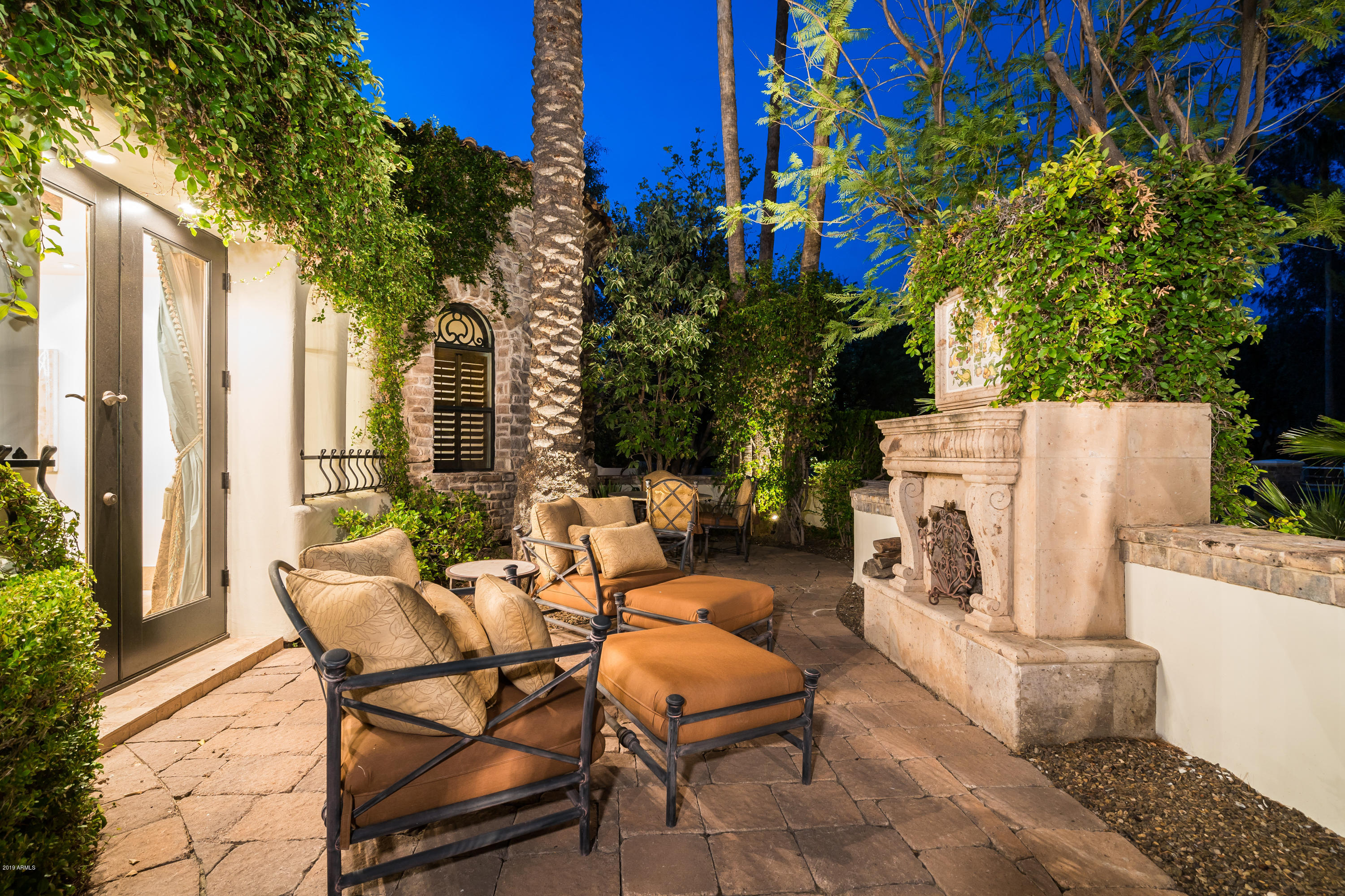 PARADISE VALLEY FARMS - Residential