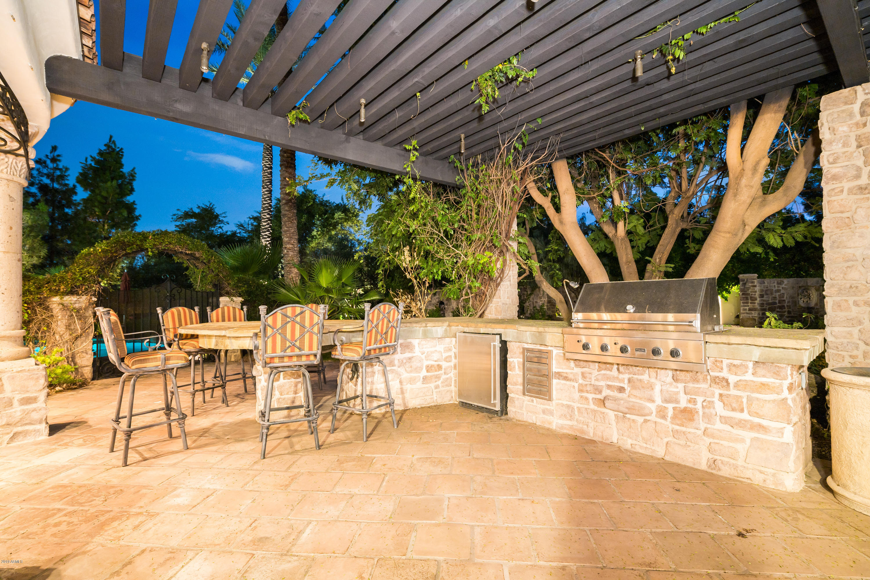 PARADISE VALLEY FARMS - Residential