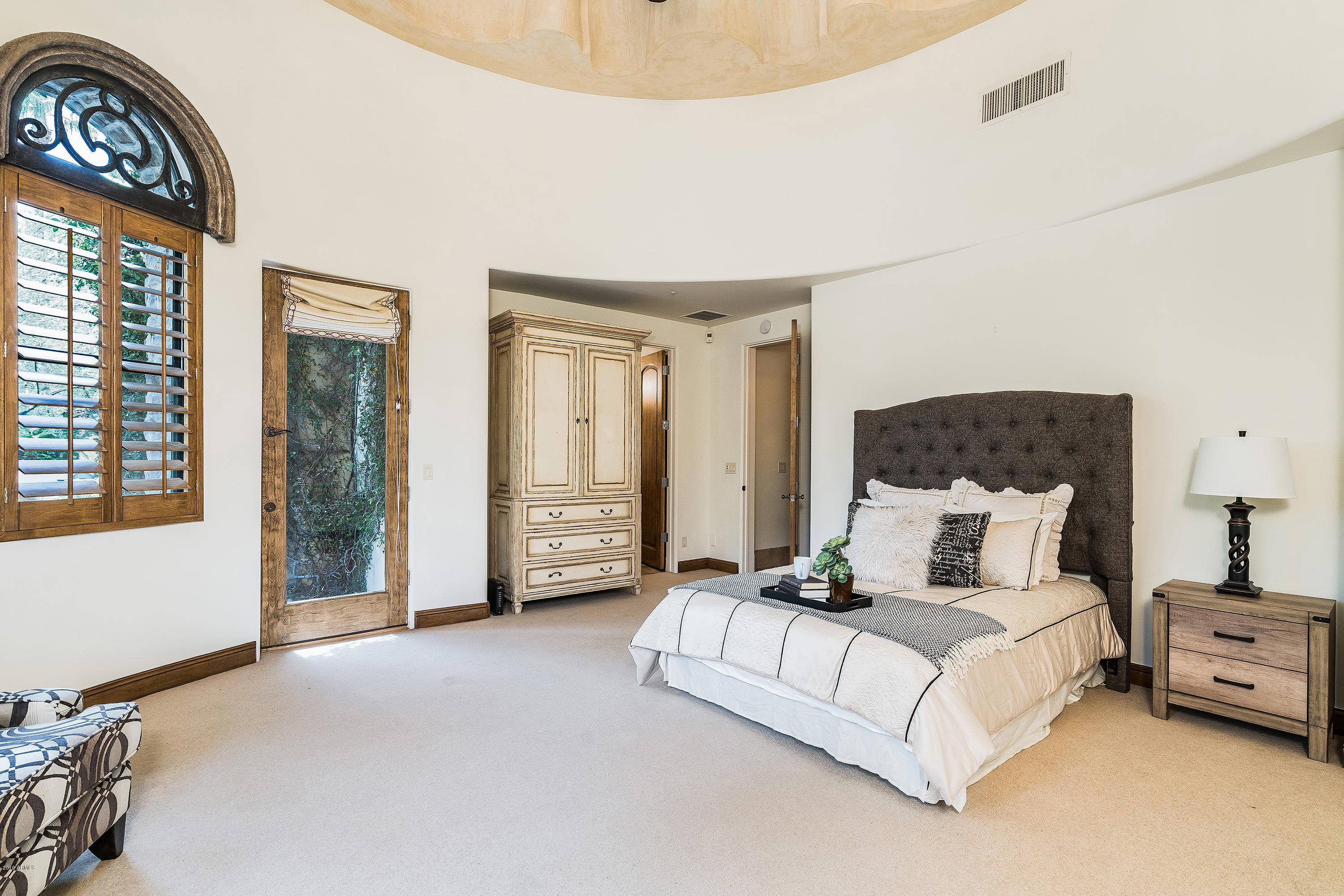 PARADISE VALLEY FARMS - Residential