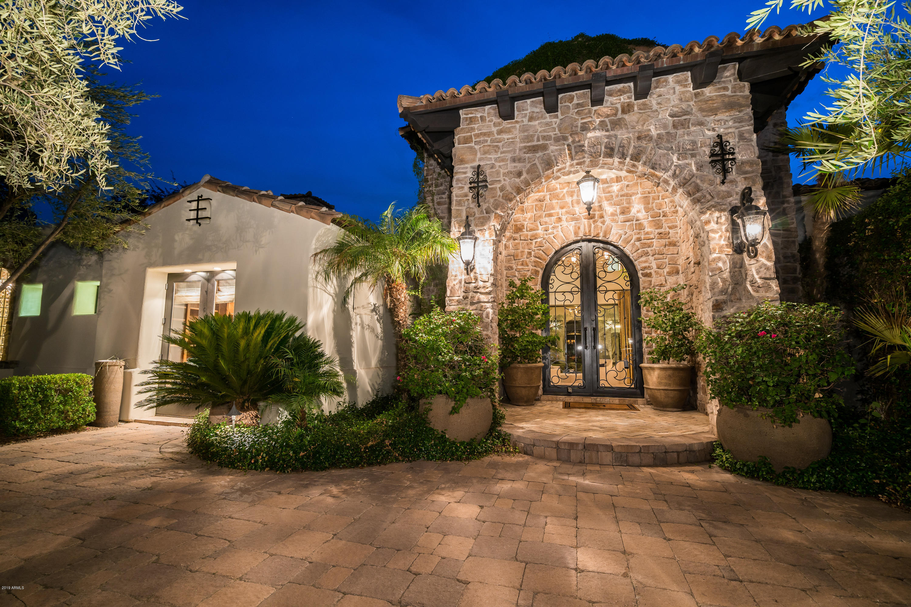 PARADISE VALLEY FARMS - Residential