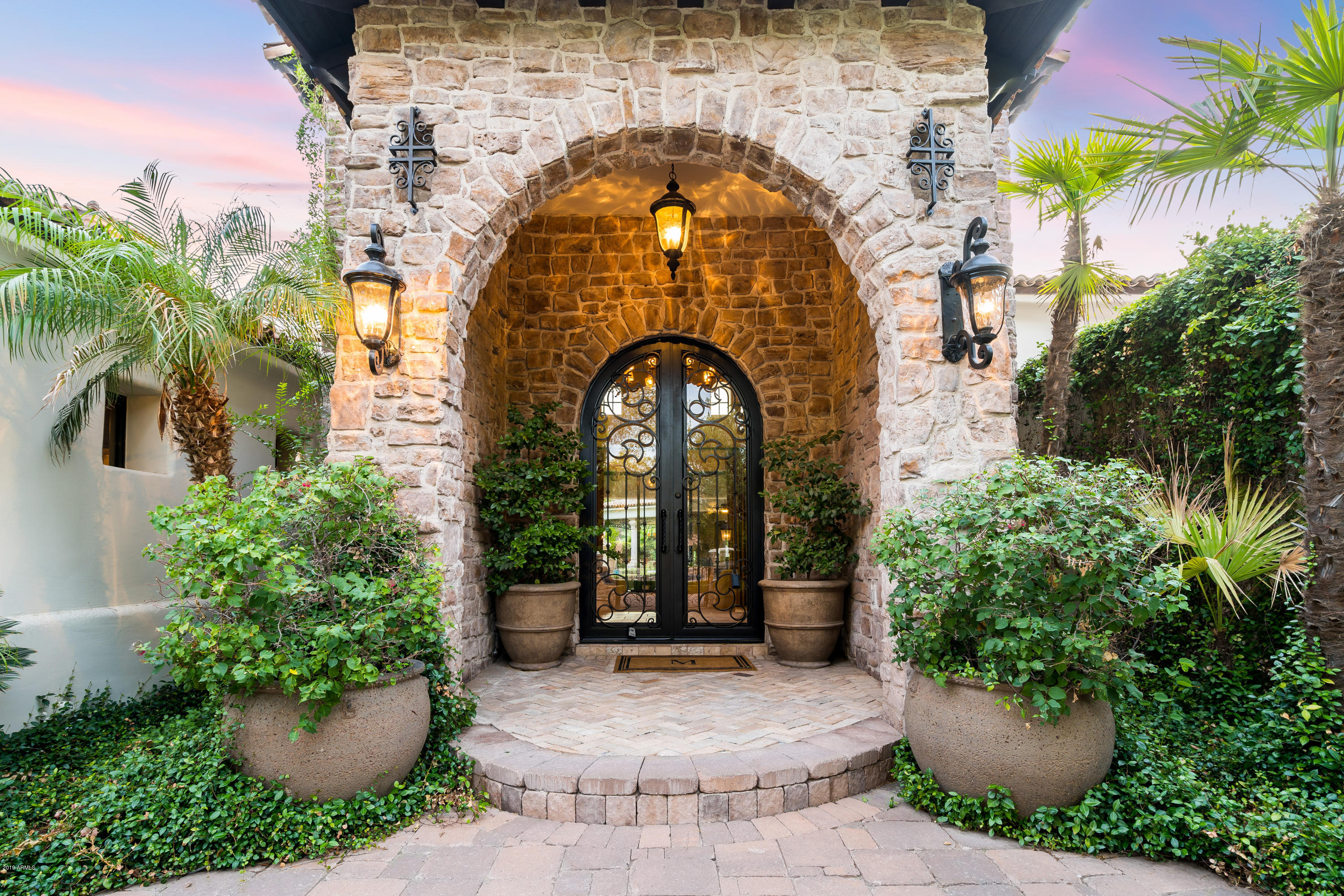 PARADISE VALLEY FARMS - Residential